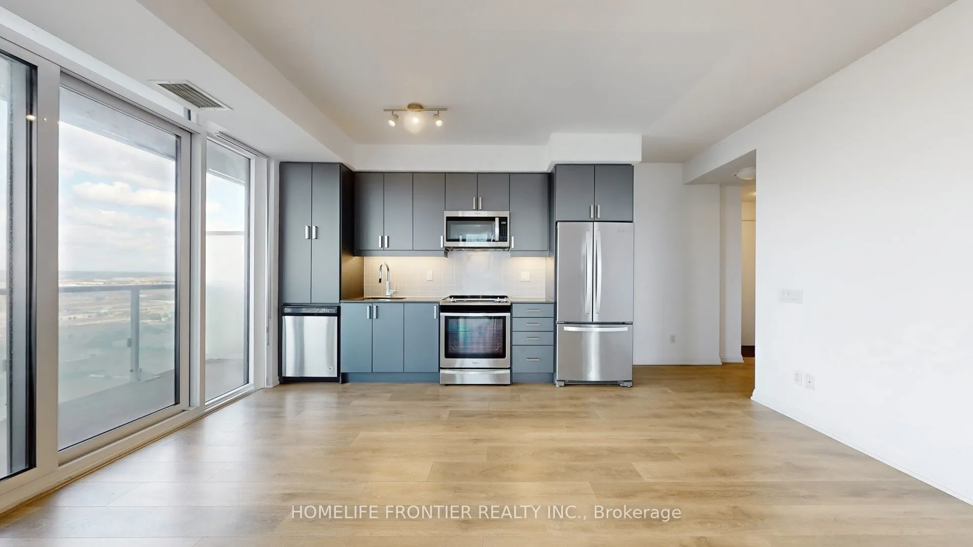7895 Jane Street, #3313