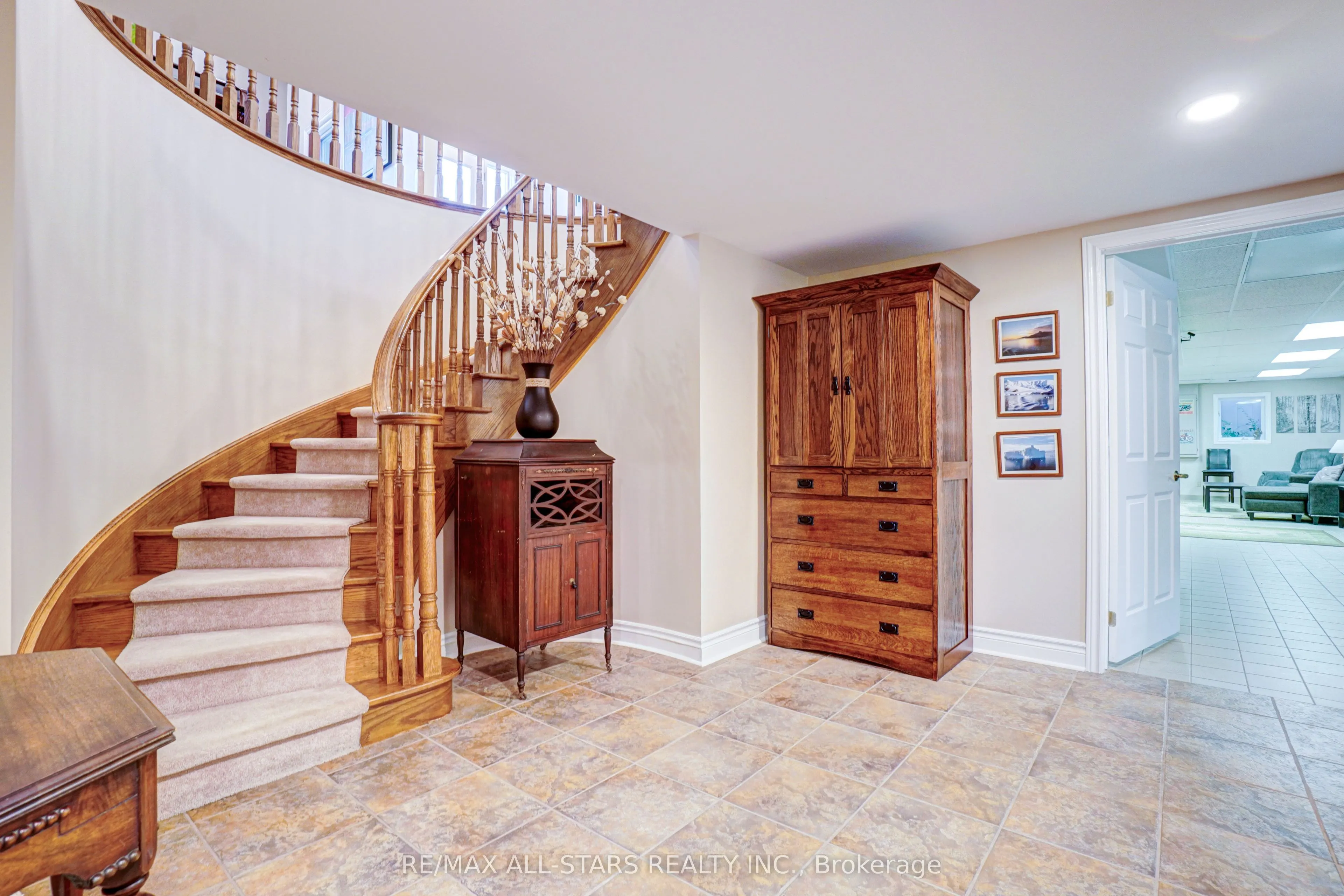 210 Ashworth Road