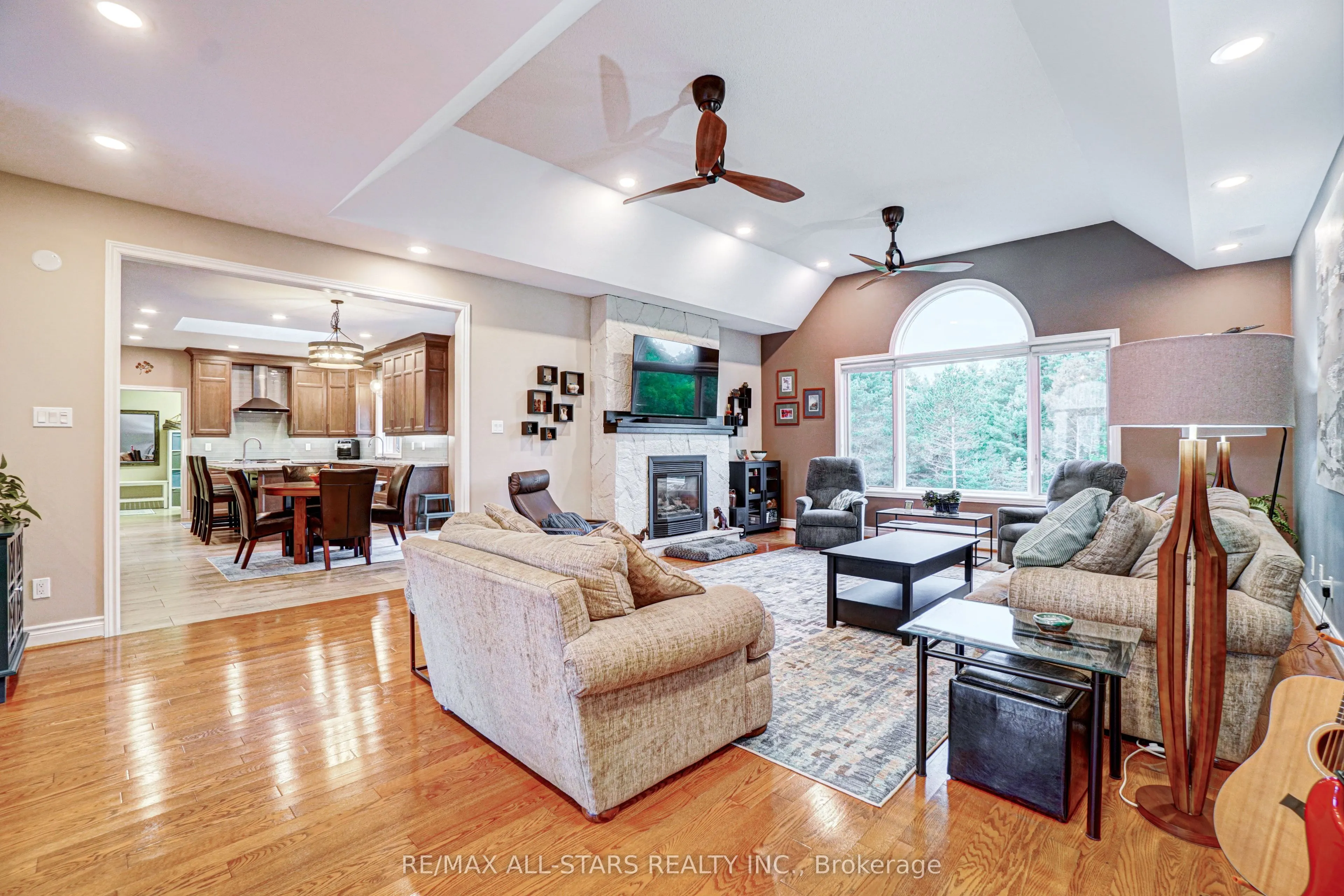210 Ashworth Road