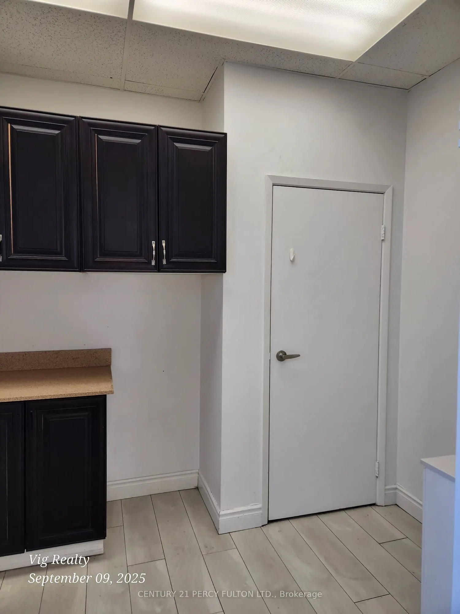 145 Royal Crest Court, #31