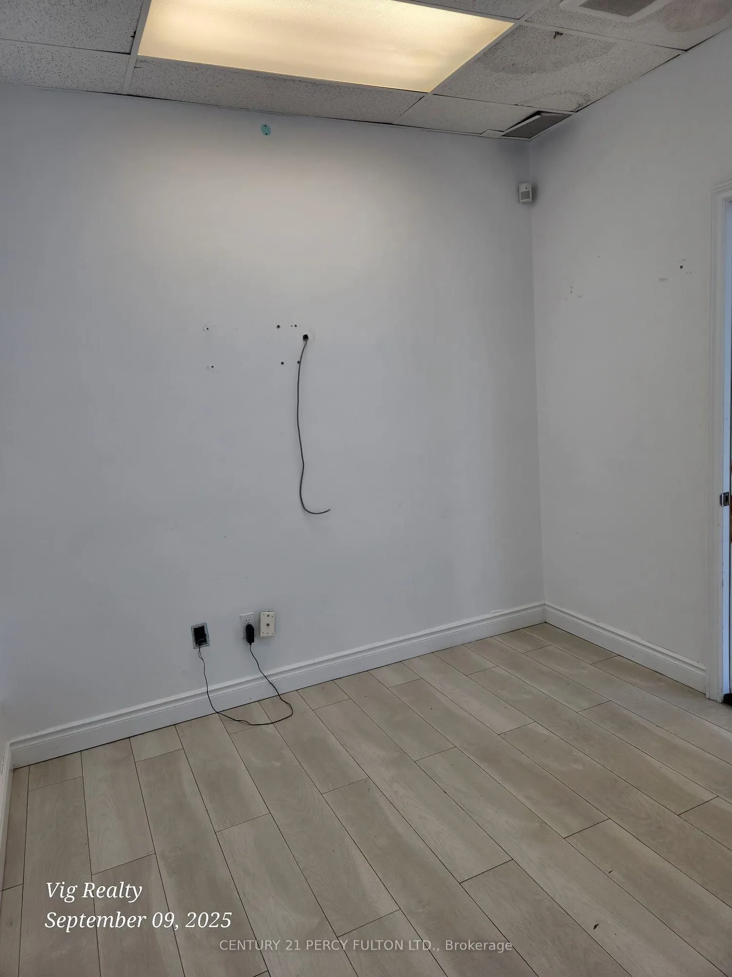 145 Royal Crest Court, #31