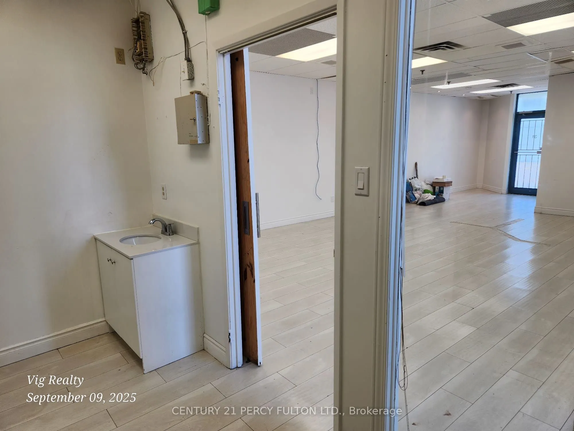 145 Royal Crest Court, #31