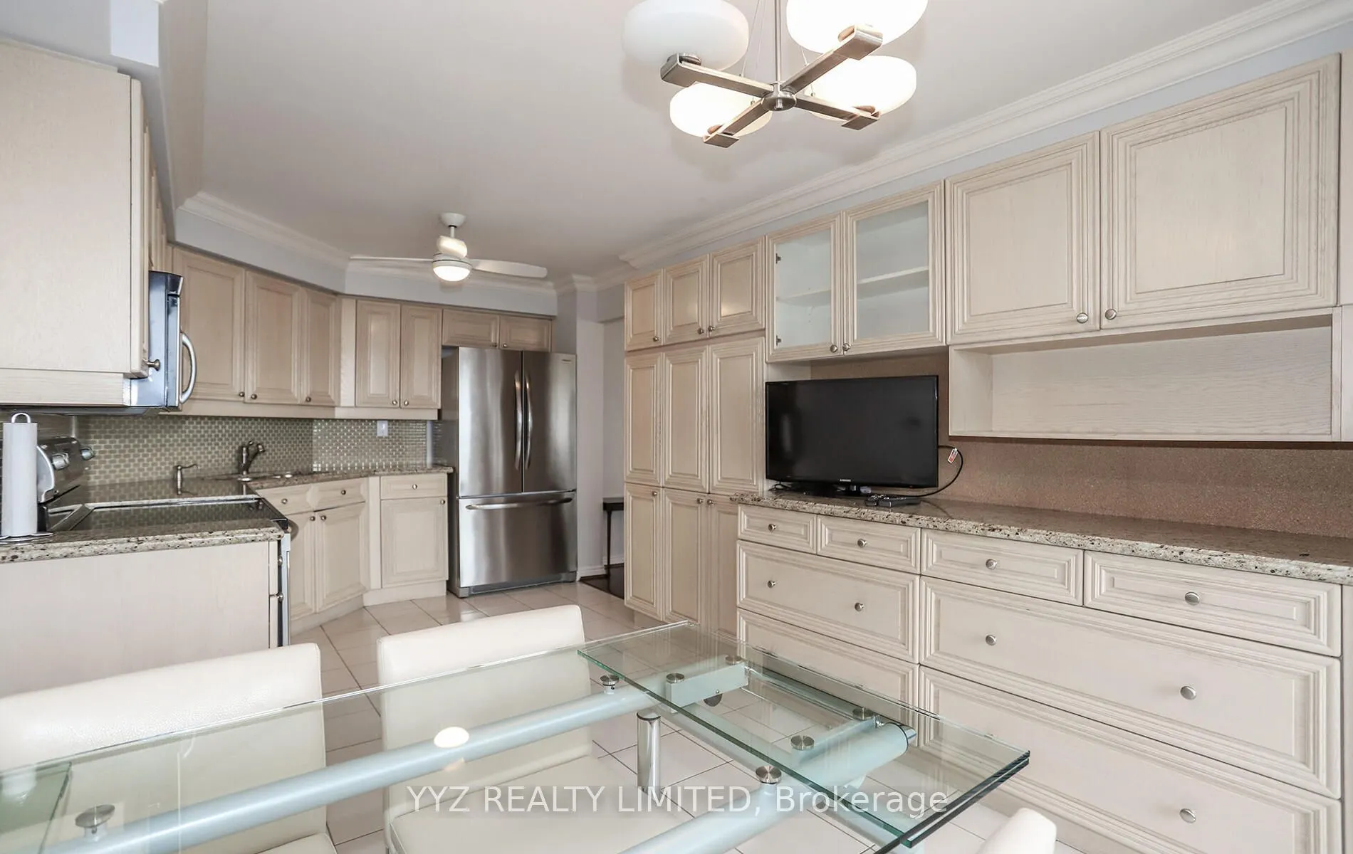1 Clark Avenue W, #808