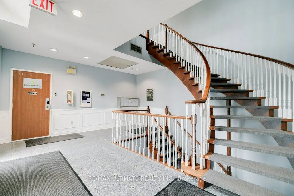 345 Renfrew Drive, #201
