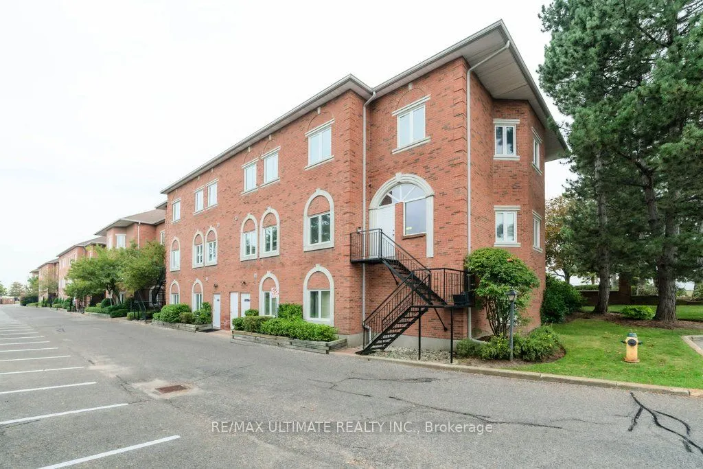 345 Renfrew Drive, #201
