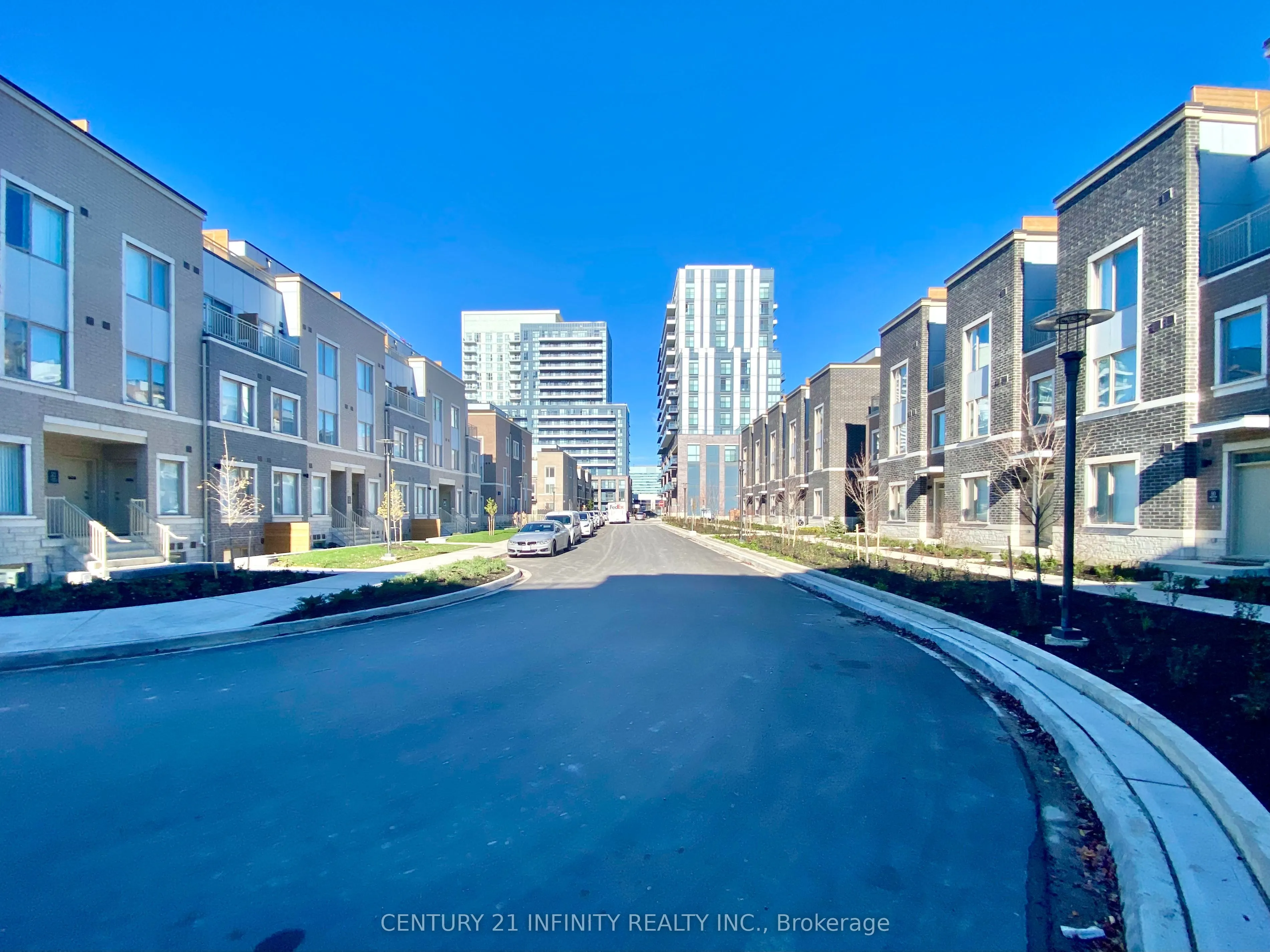 100 Honeycrisp Crescent, #337