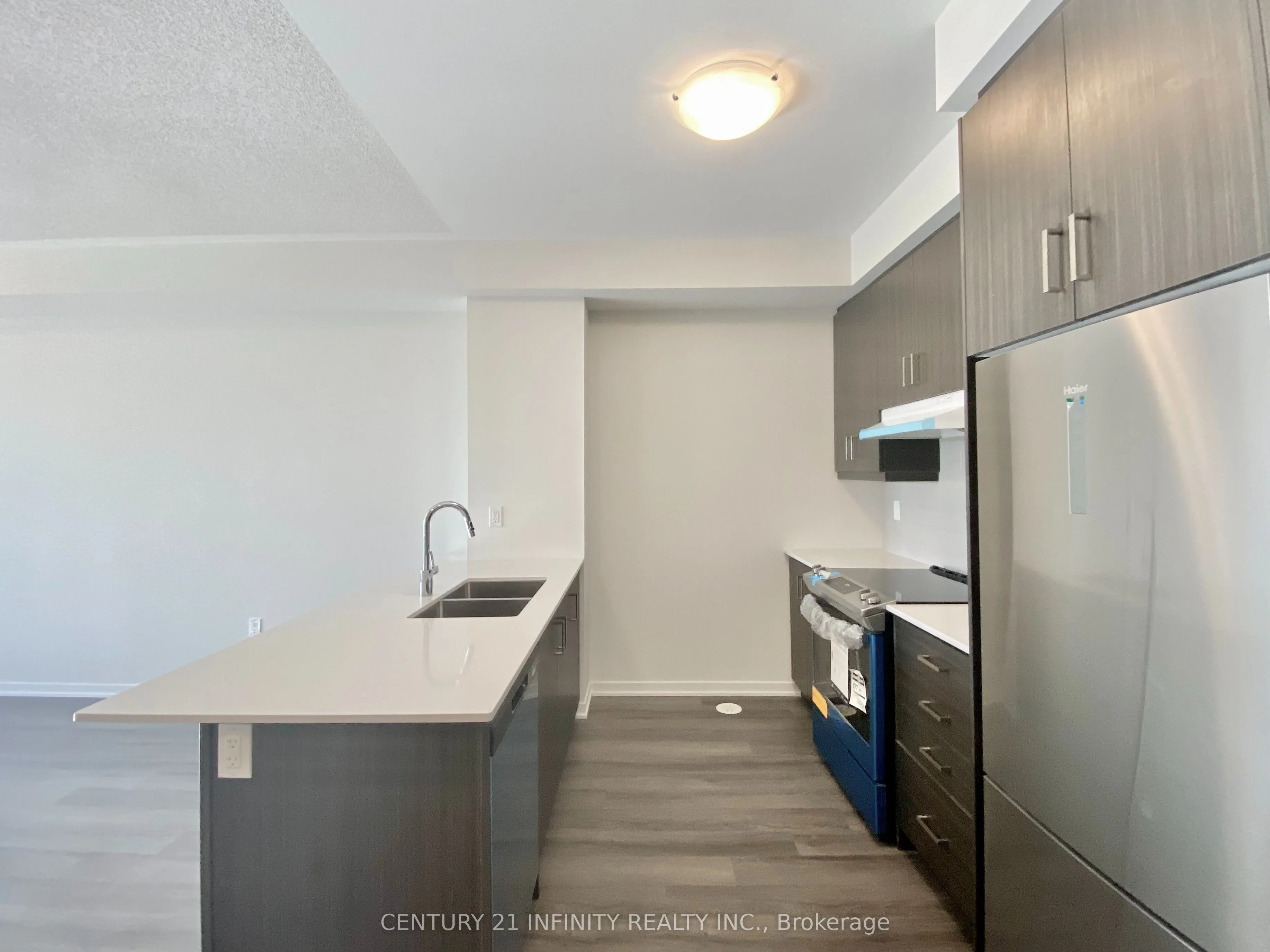 100 Honeycrisp Crescent, #337