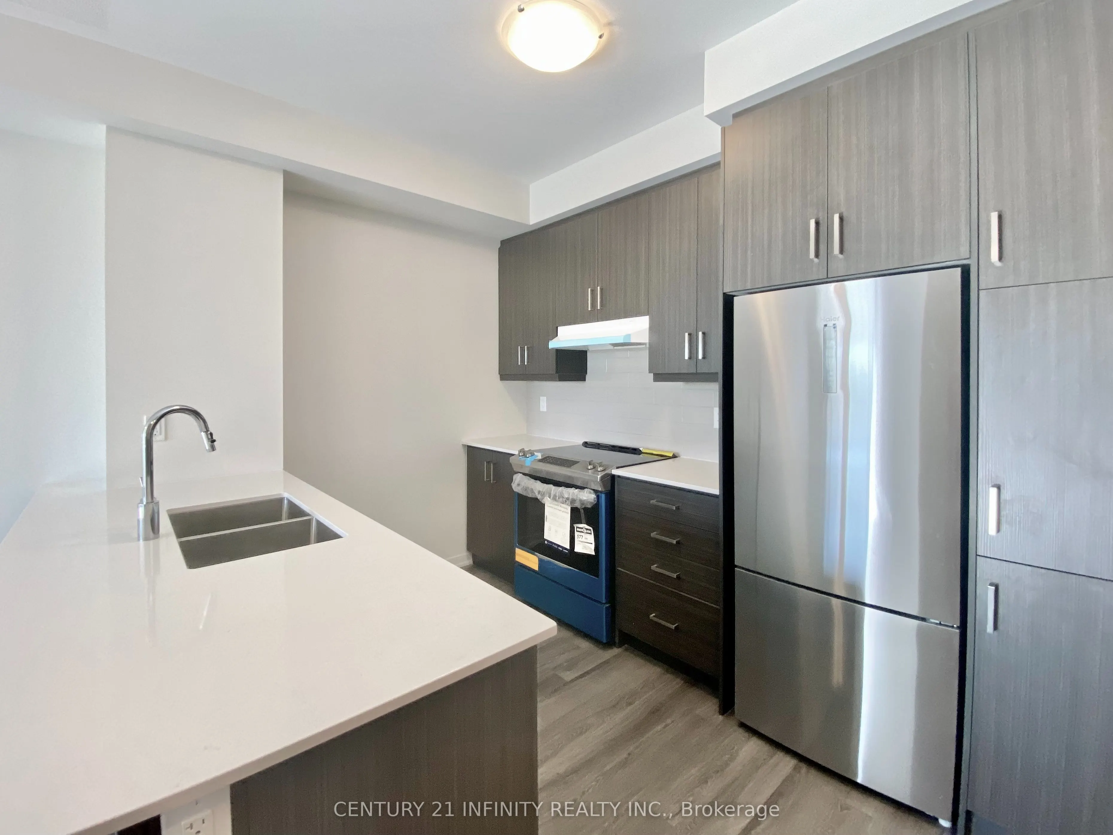 100 Honeycrisp Crescent, #337