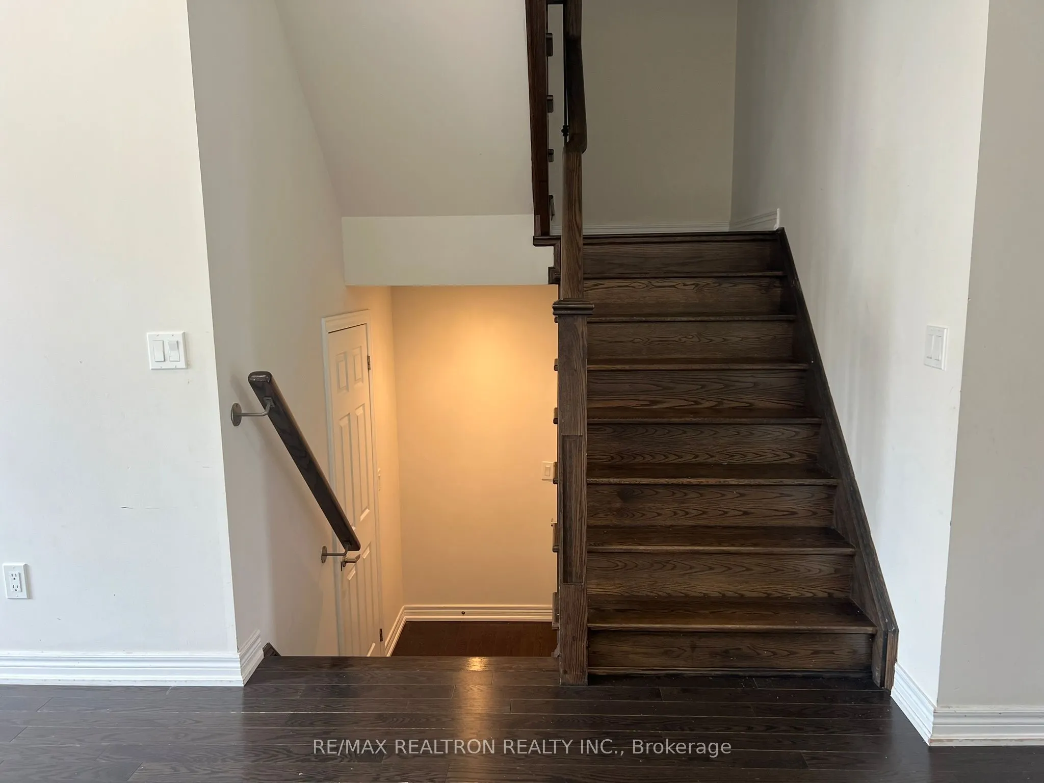 194 Northvale Road, #Upper