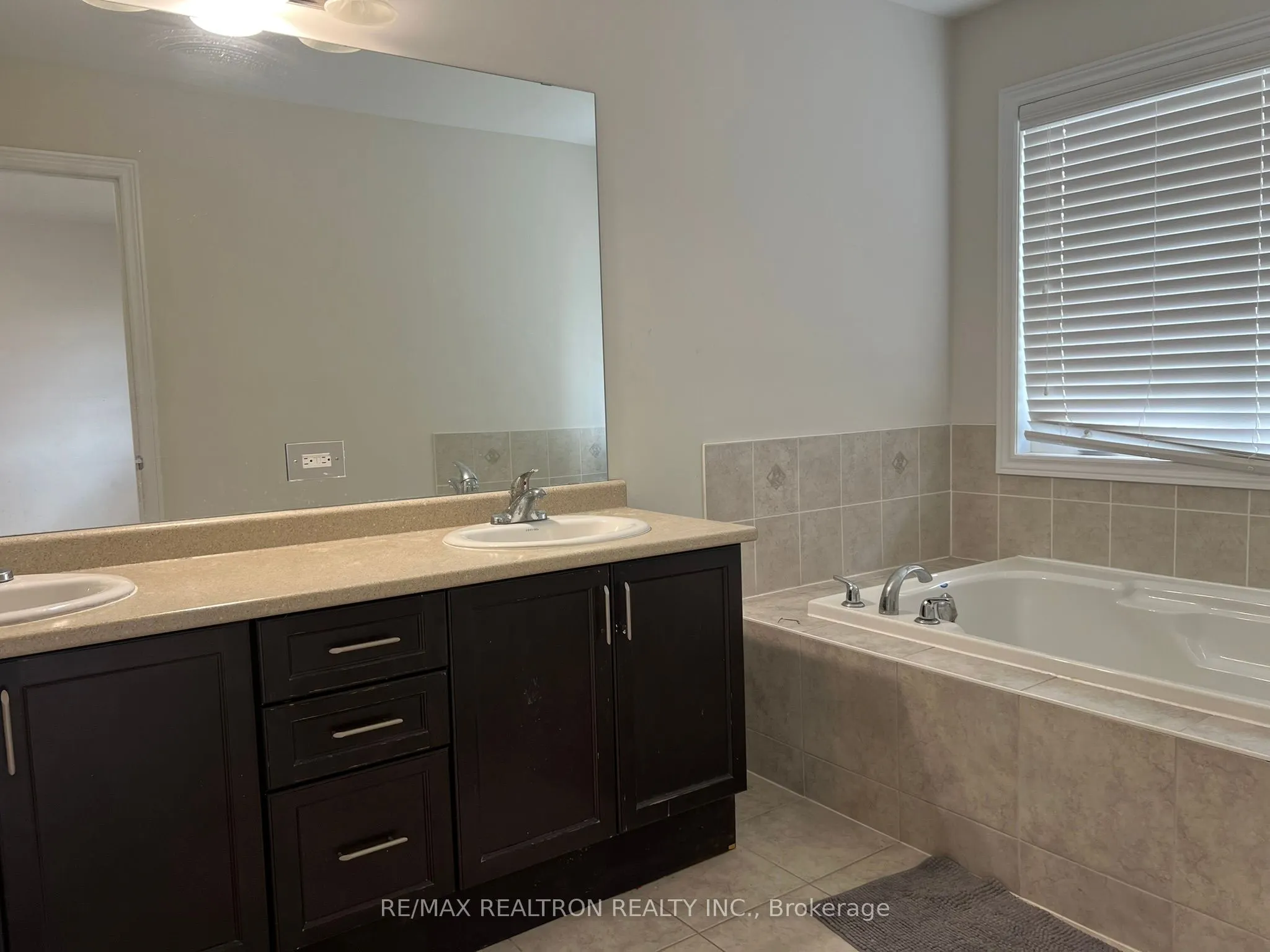 194 Northvale Road, #Upper