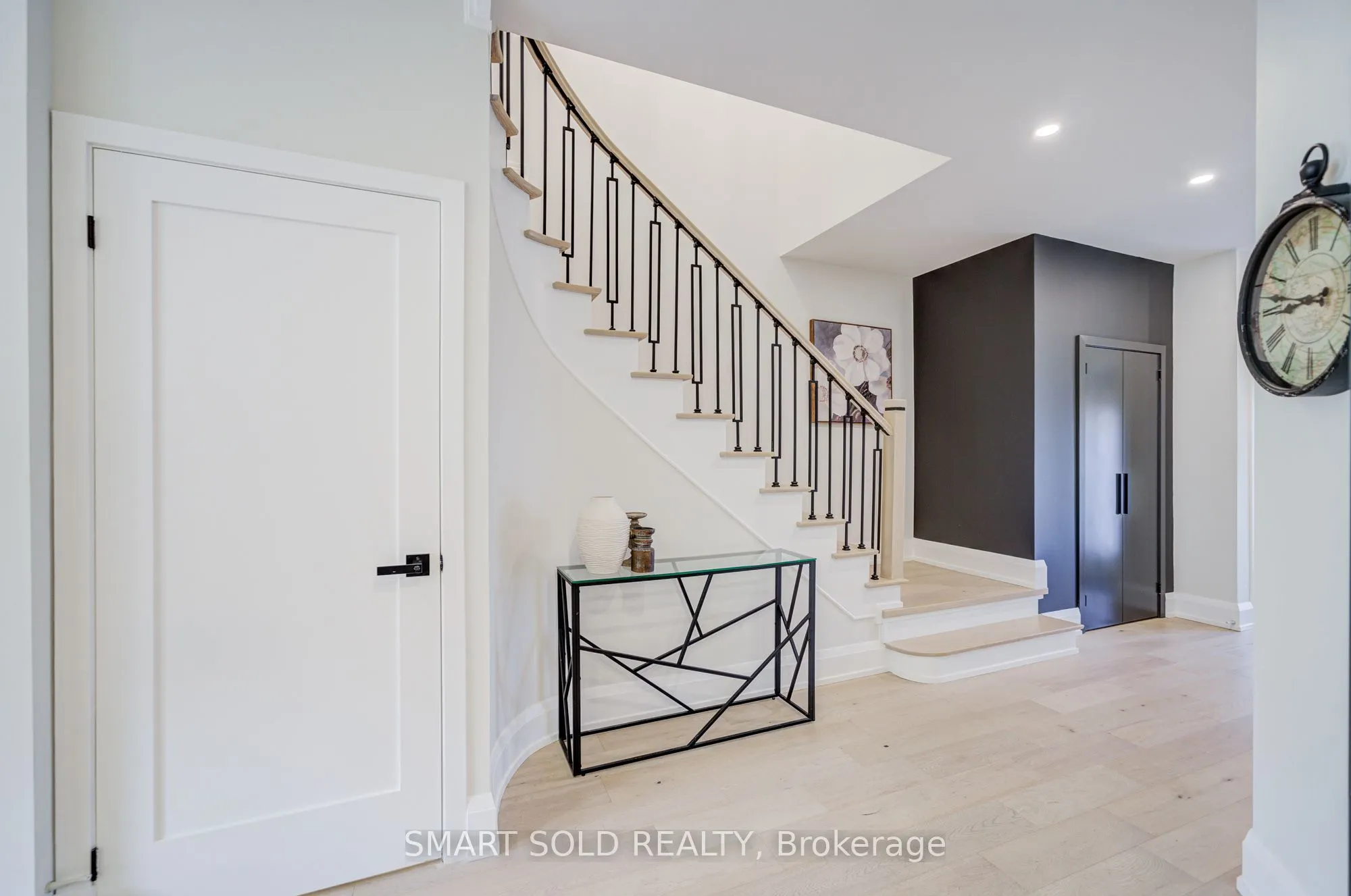 35 Bentoak Crescent