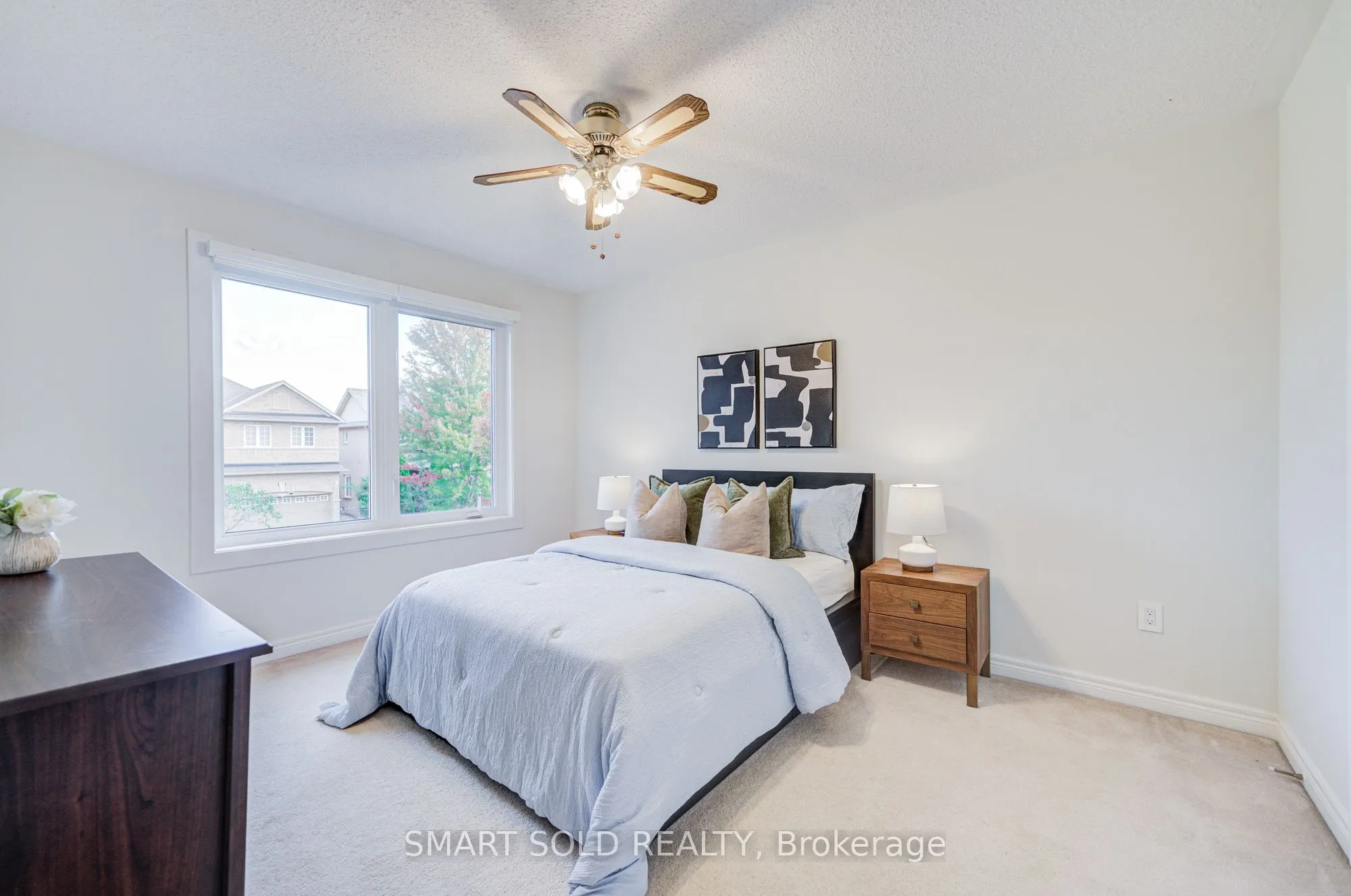 35 Bentoak Crescent