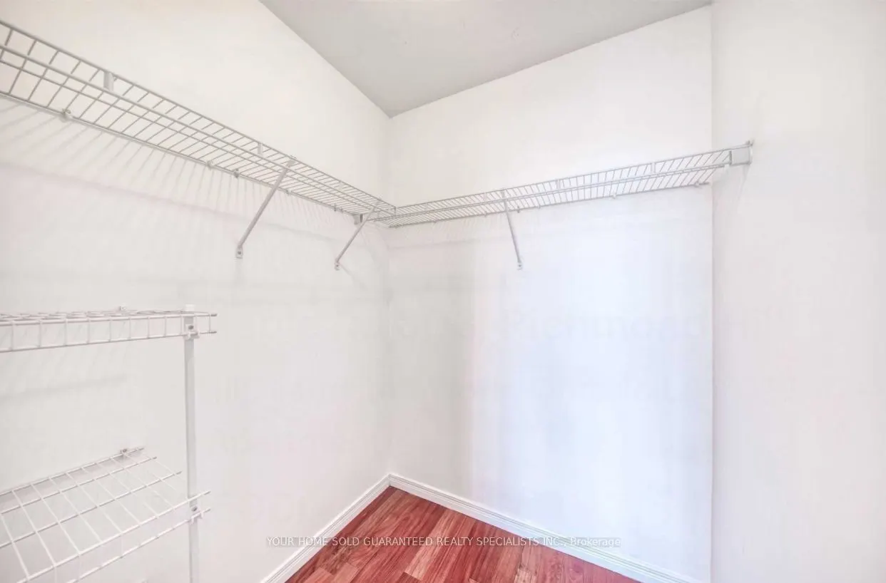 310 Red Maple Road, #803