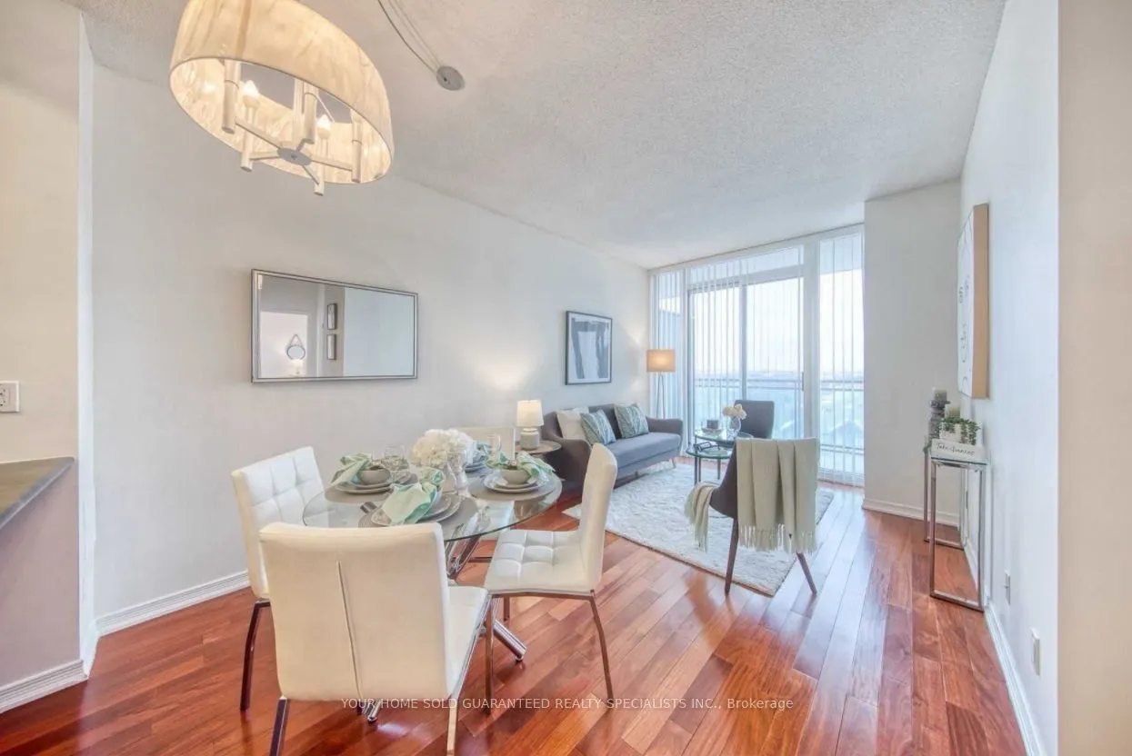 310 Red Maple Road, #803