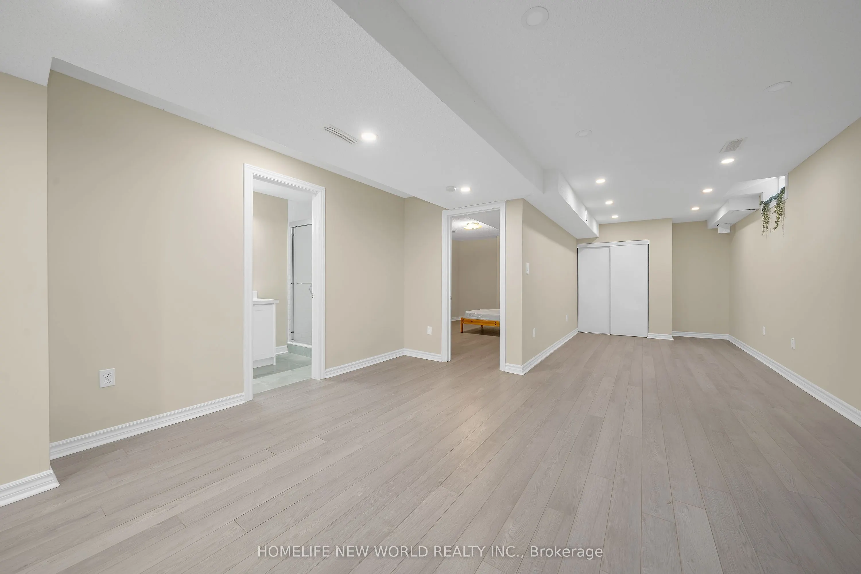 72 Ray Street