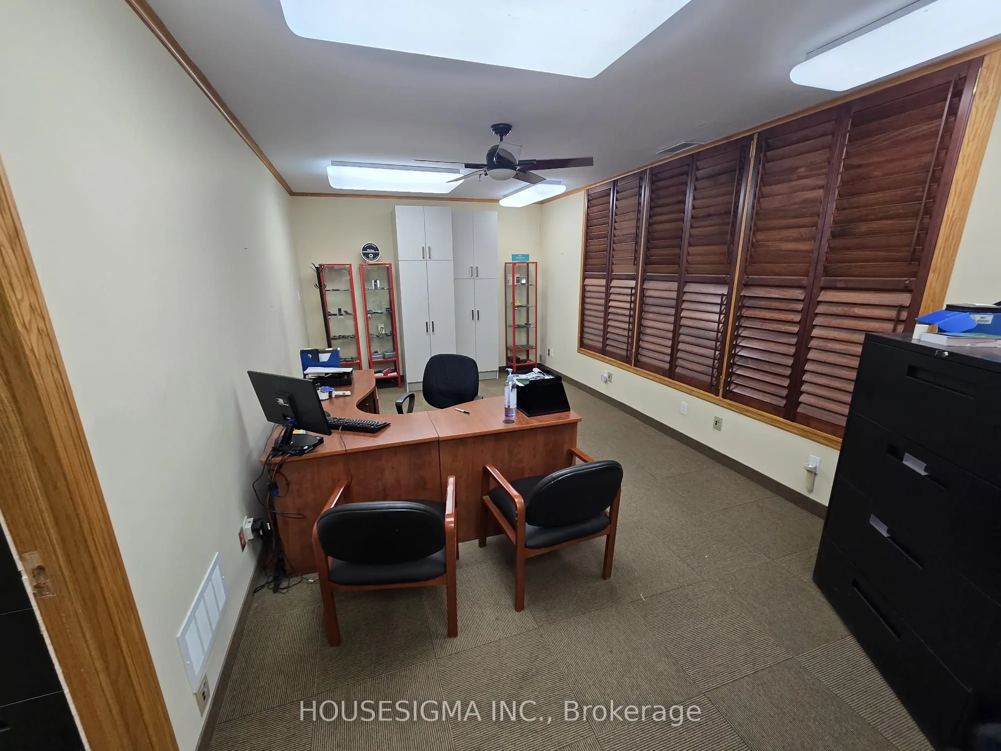 220 Industrial Parkway, #16