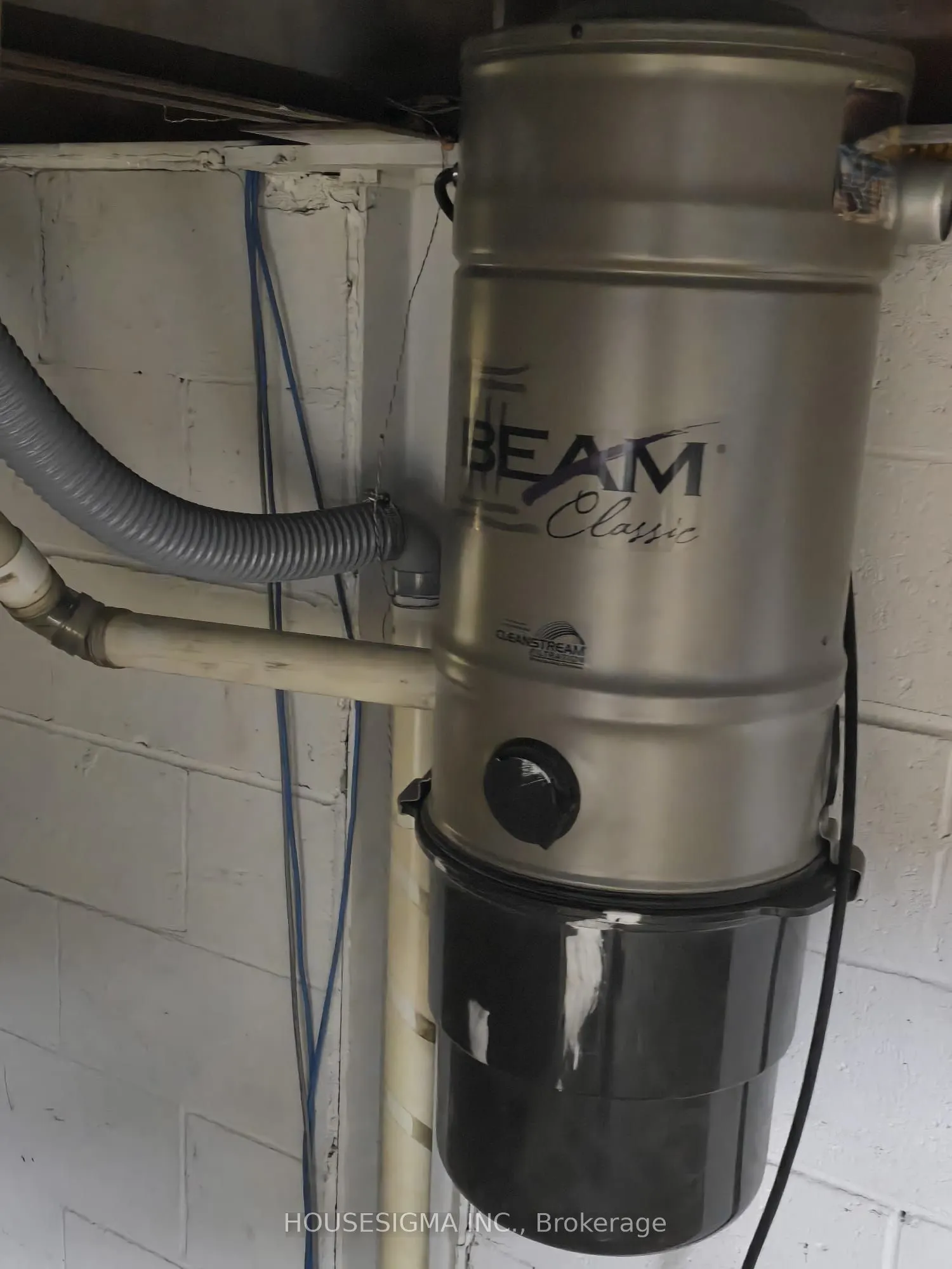 220 Industrial Parkway, #16