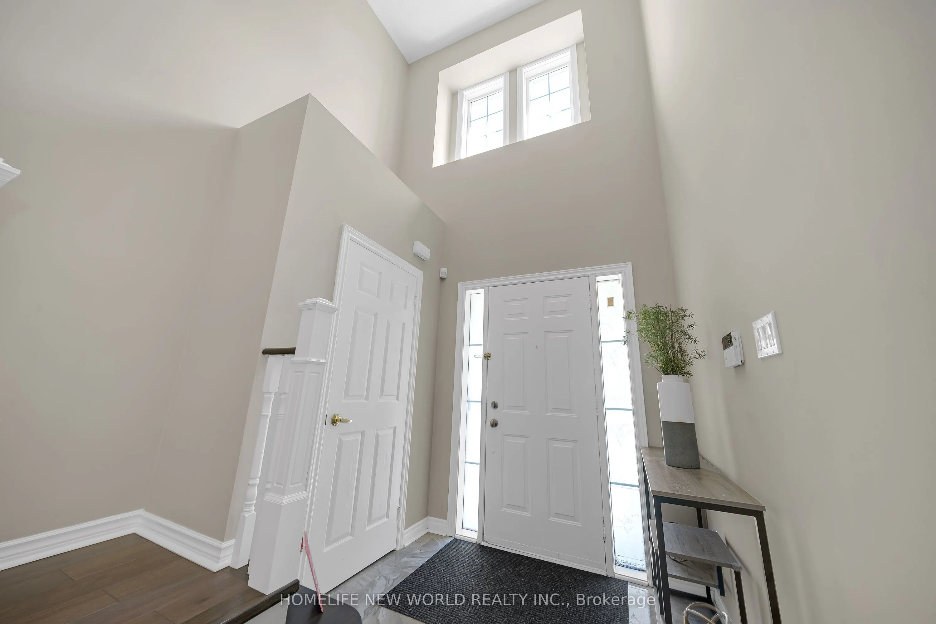 72 Ray Street