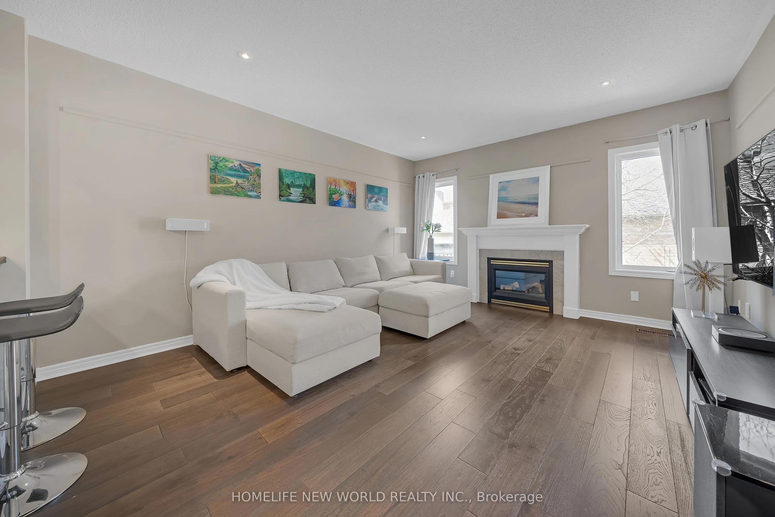 72 Ray Street