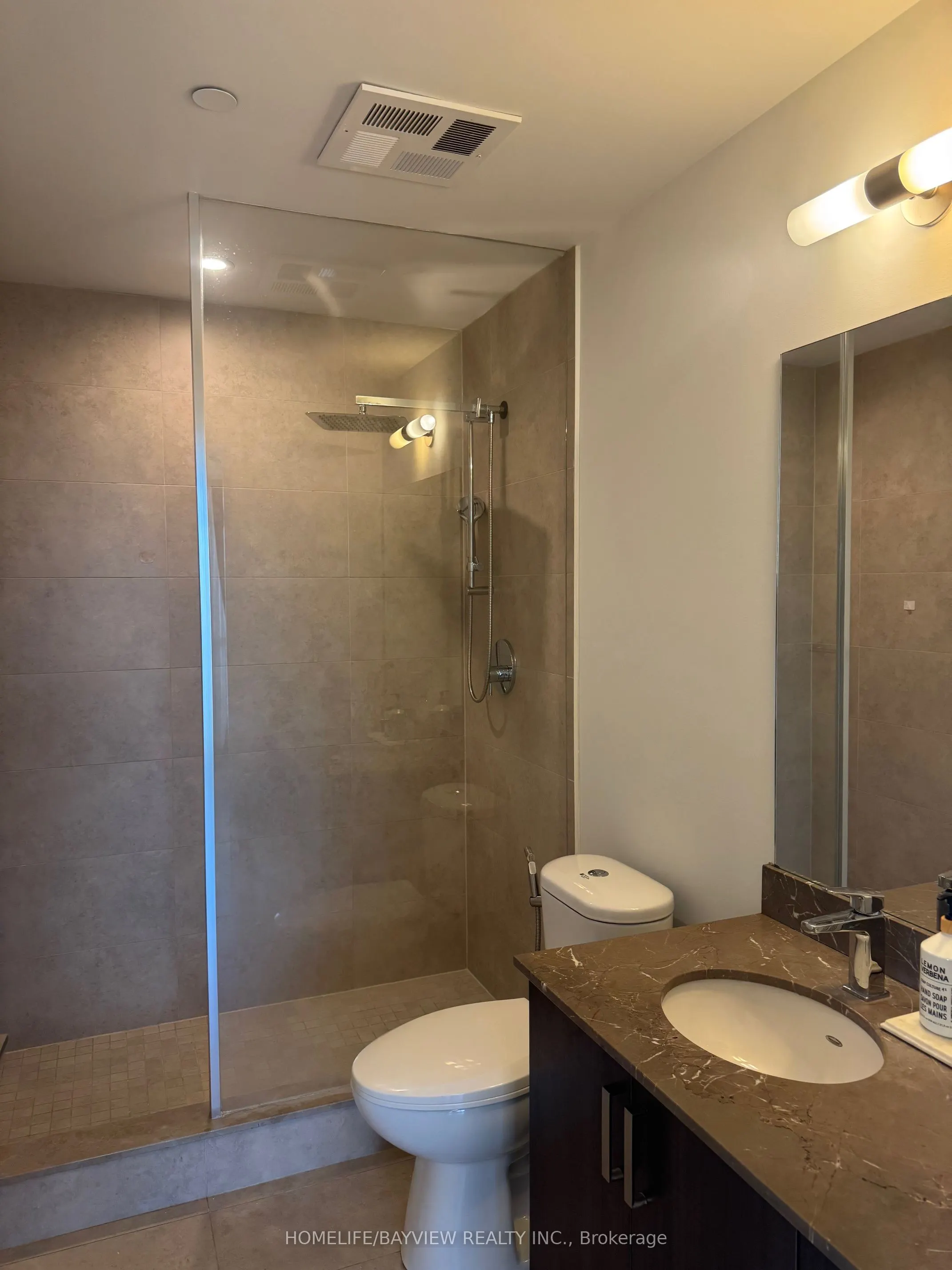 7608 Yonge Street, #619