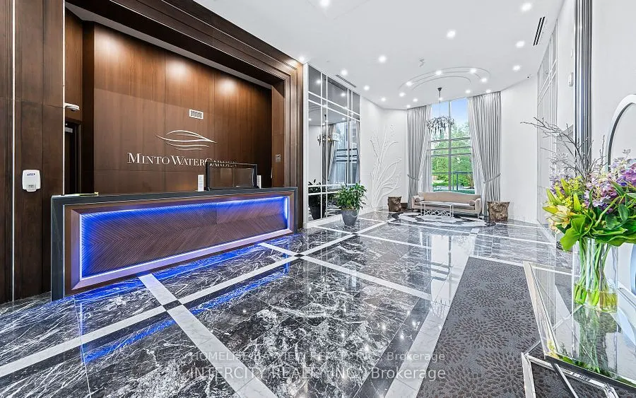 7608 Yonge Street, #619