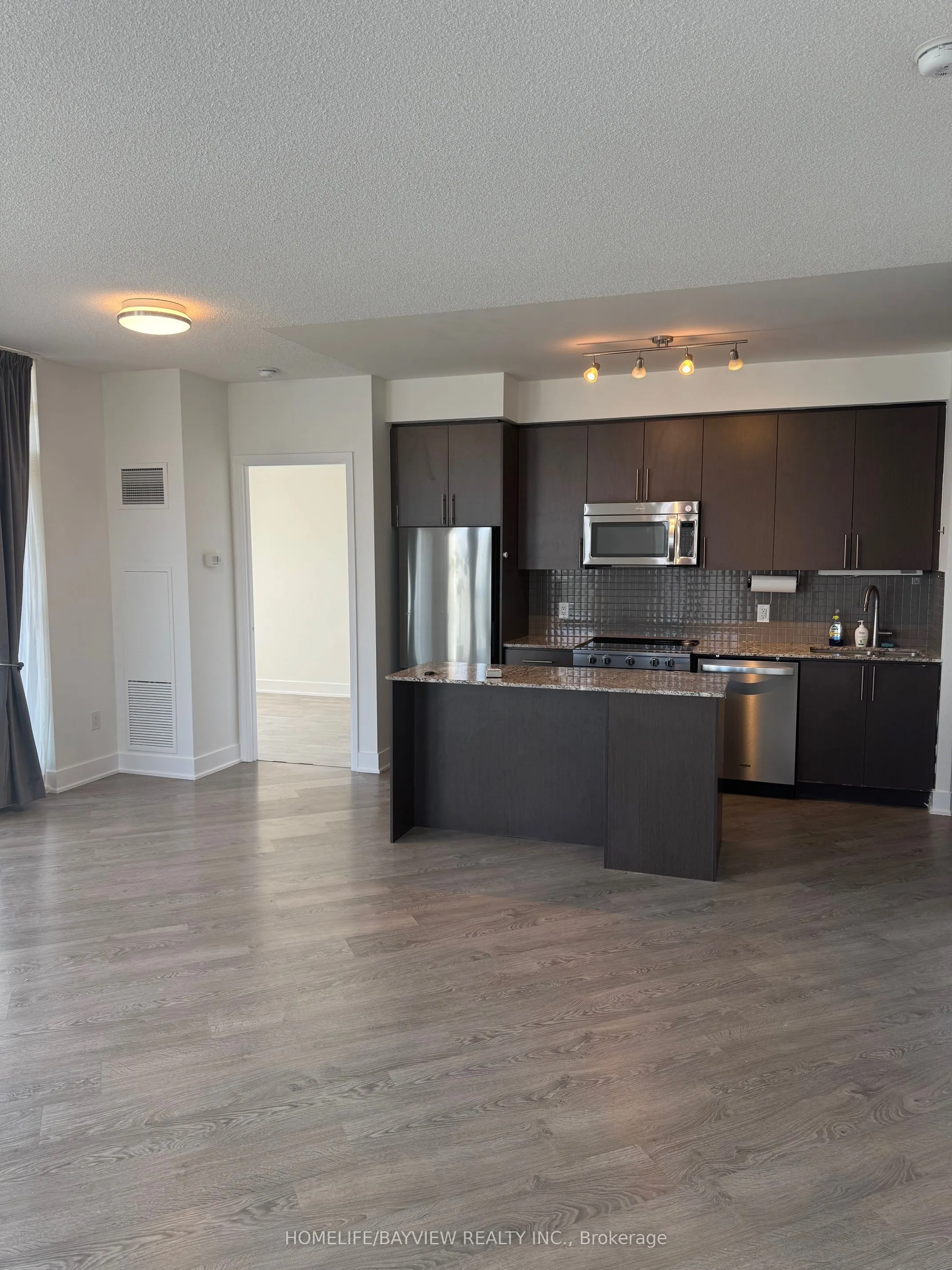 7608 Yonge Street, #619