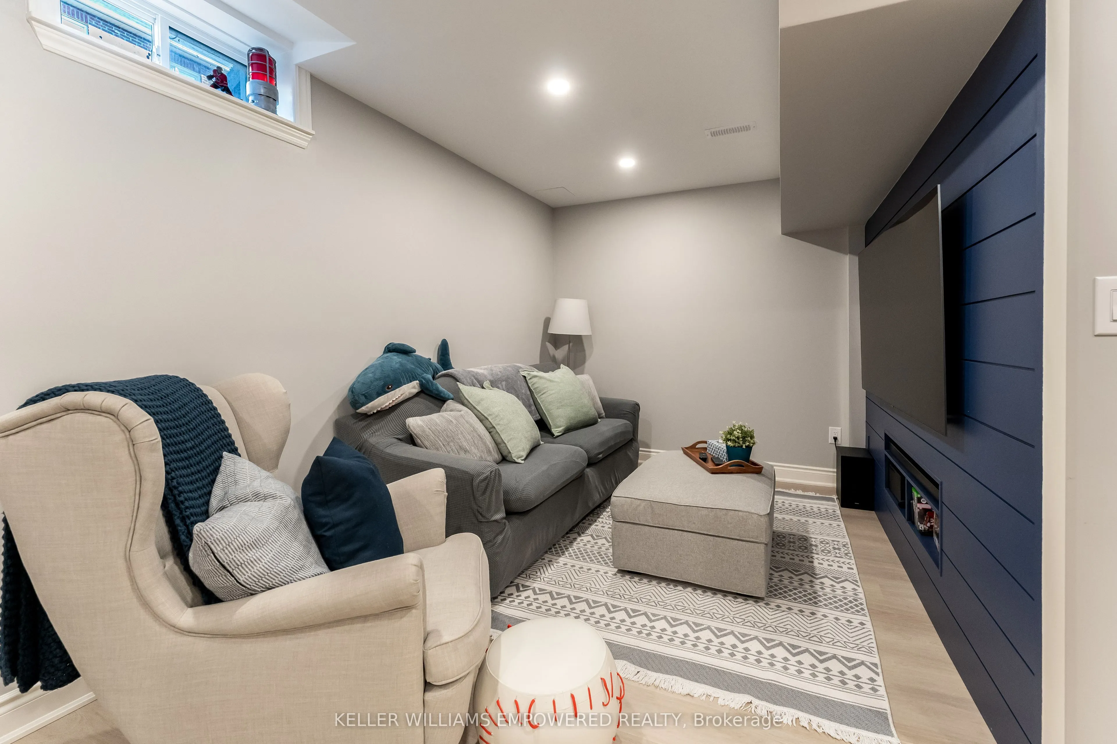 372 William Dunn Crescent