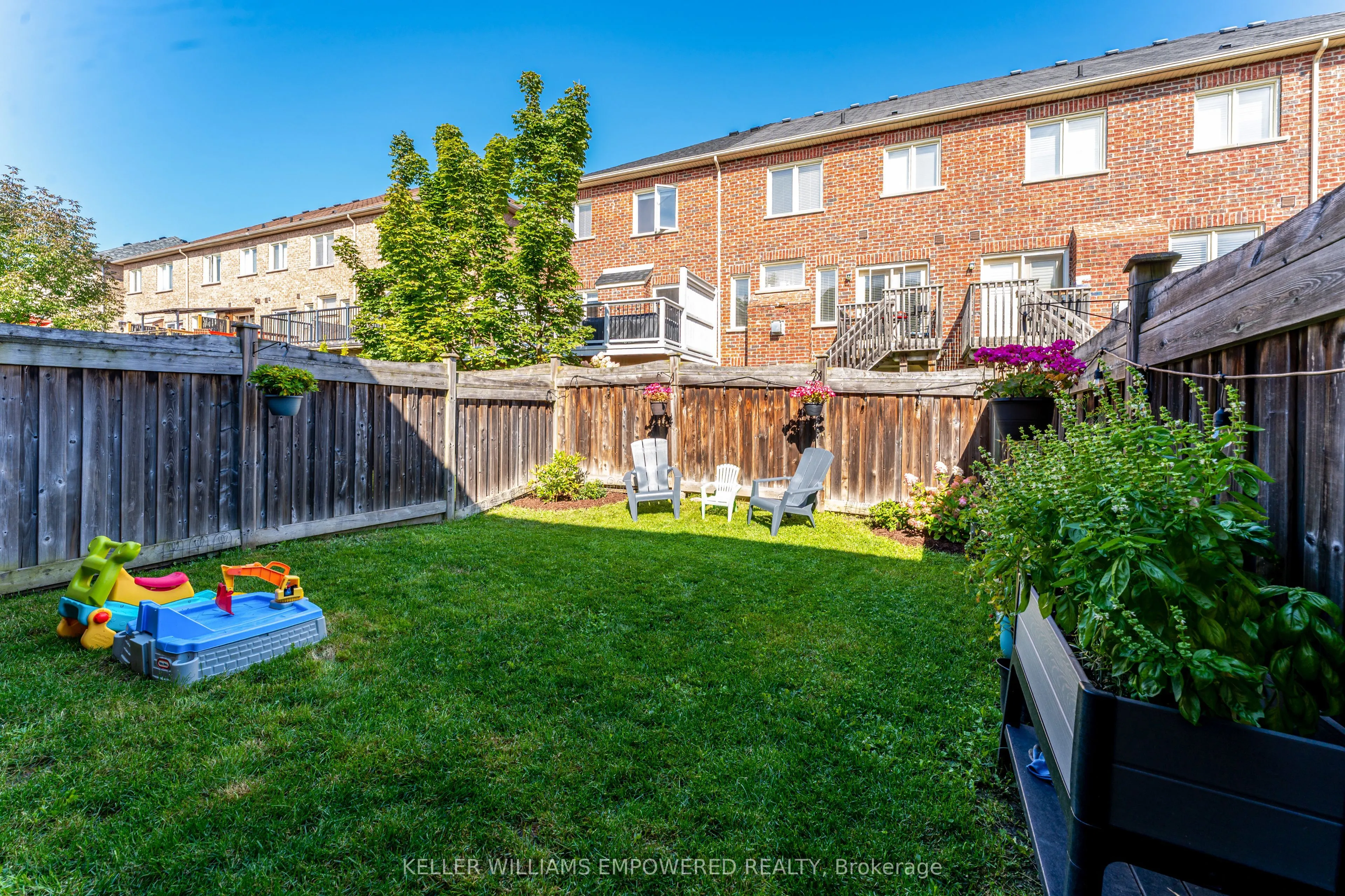 372 William Dunn Crescent