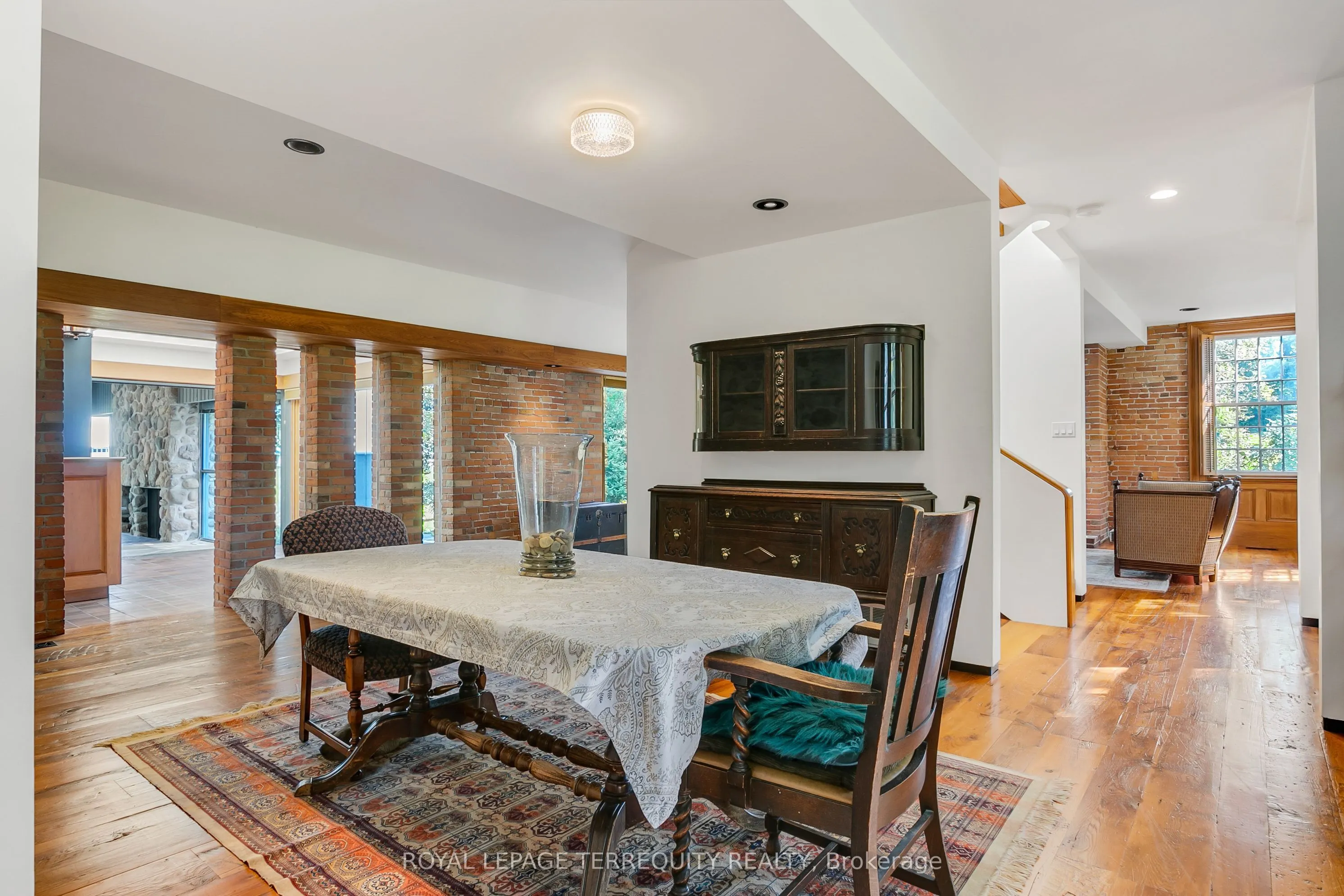 15625 8th Concession Road