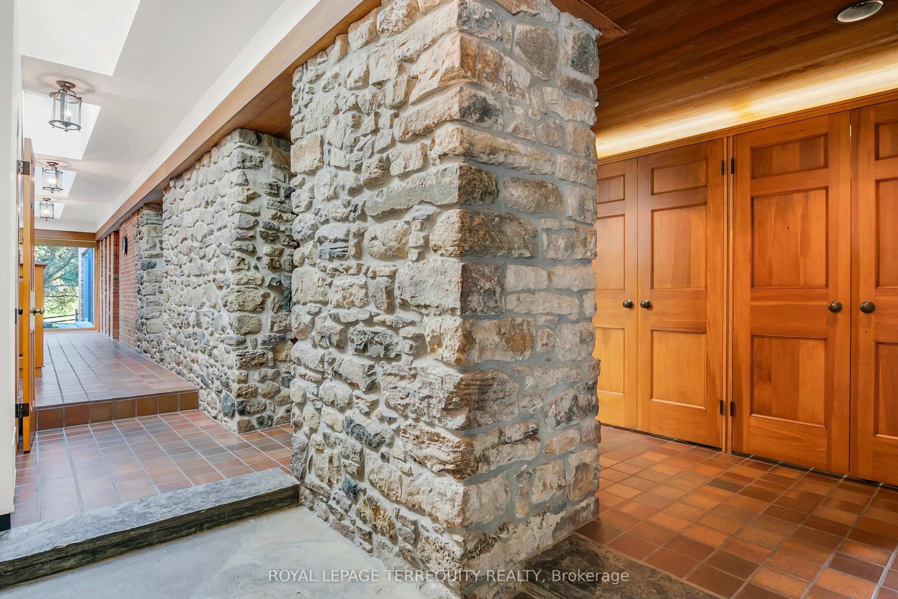 15625 8th Concession Road