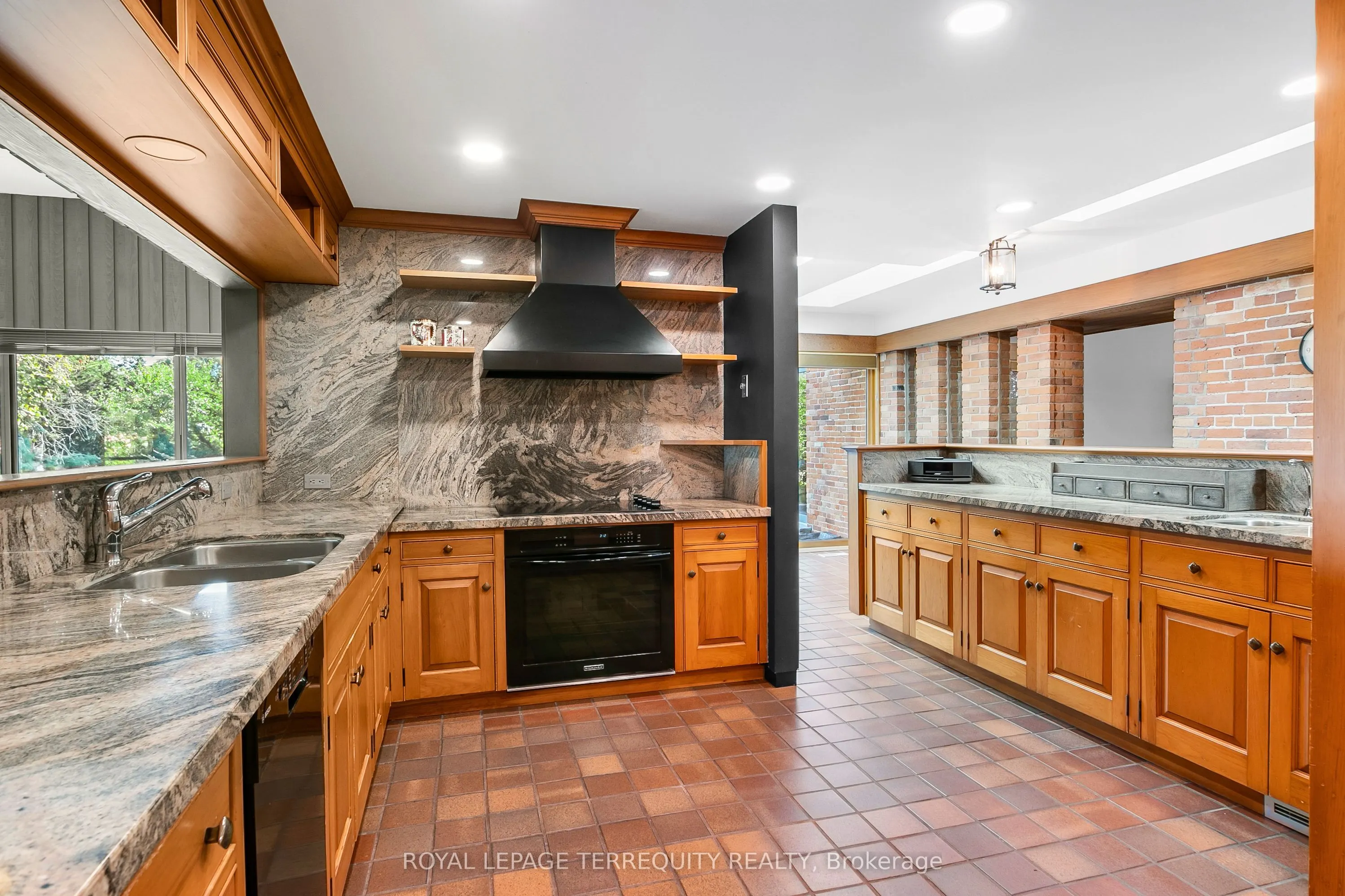 15625 8th Concession Road