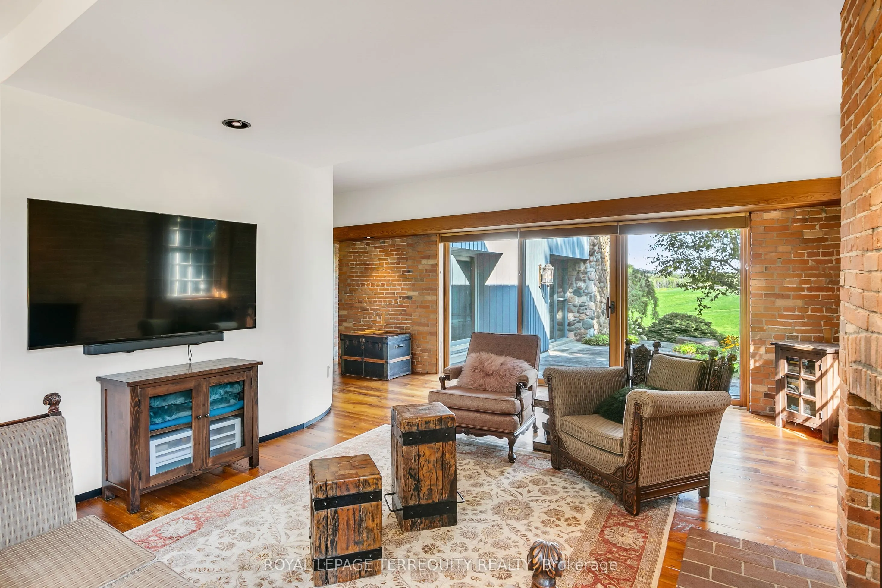 15625 8th Concession Road