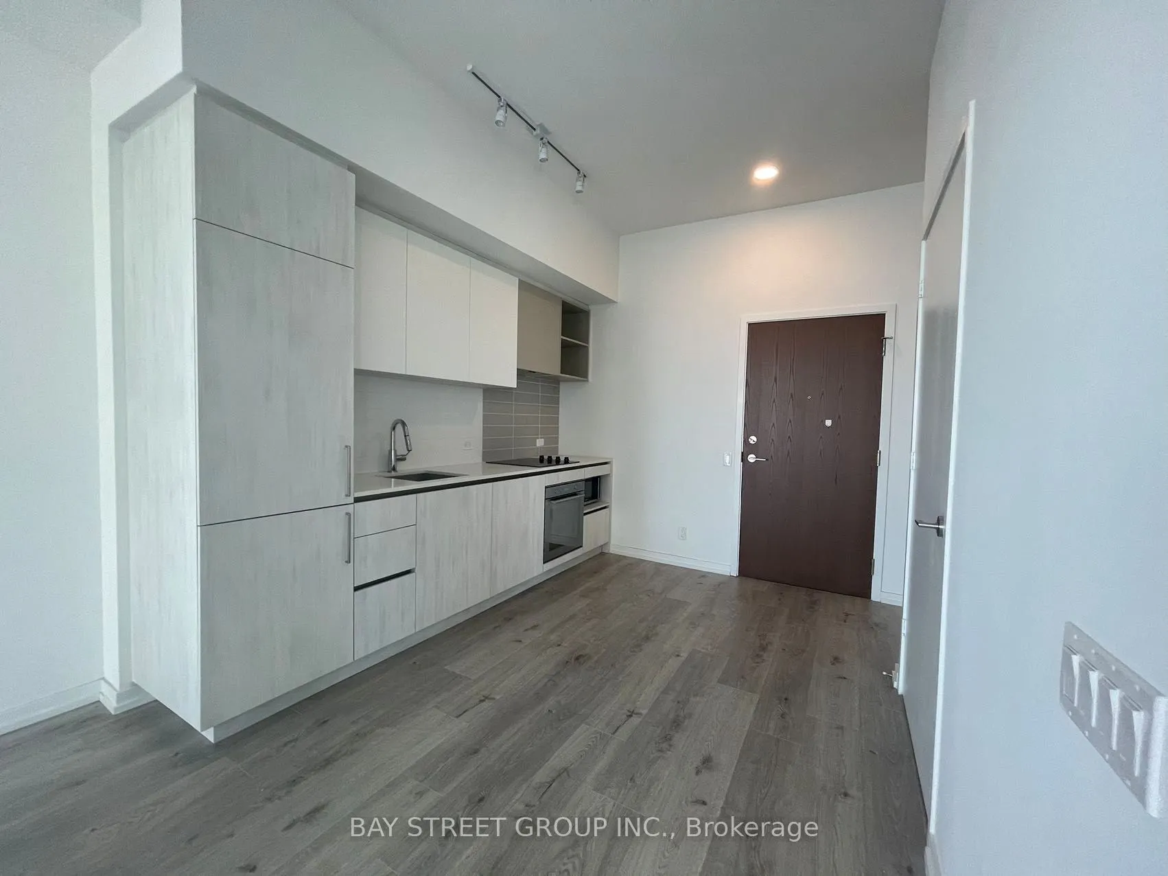 7890 Jane Street, #3210