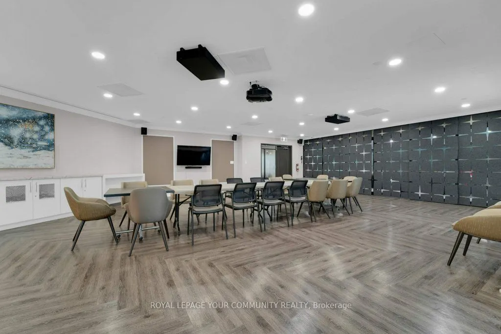 22 Clarissa Drive, #1404