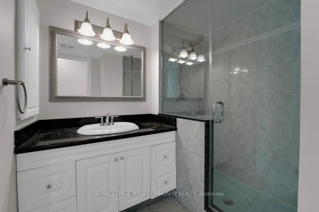 22 Clarissa Drive, #1404