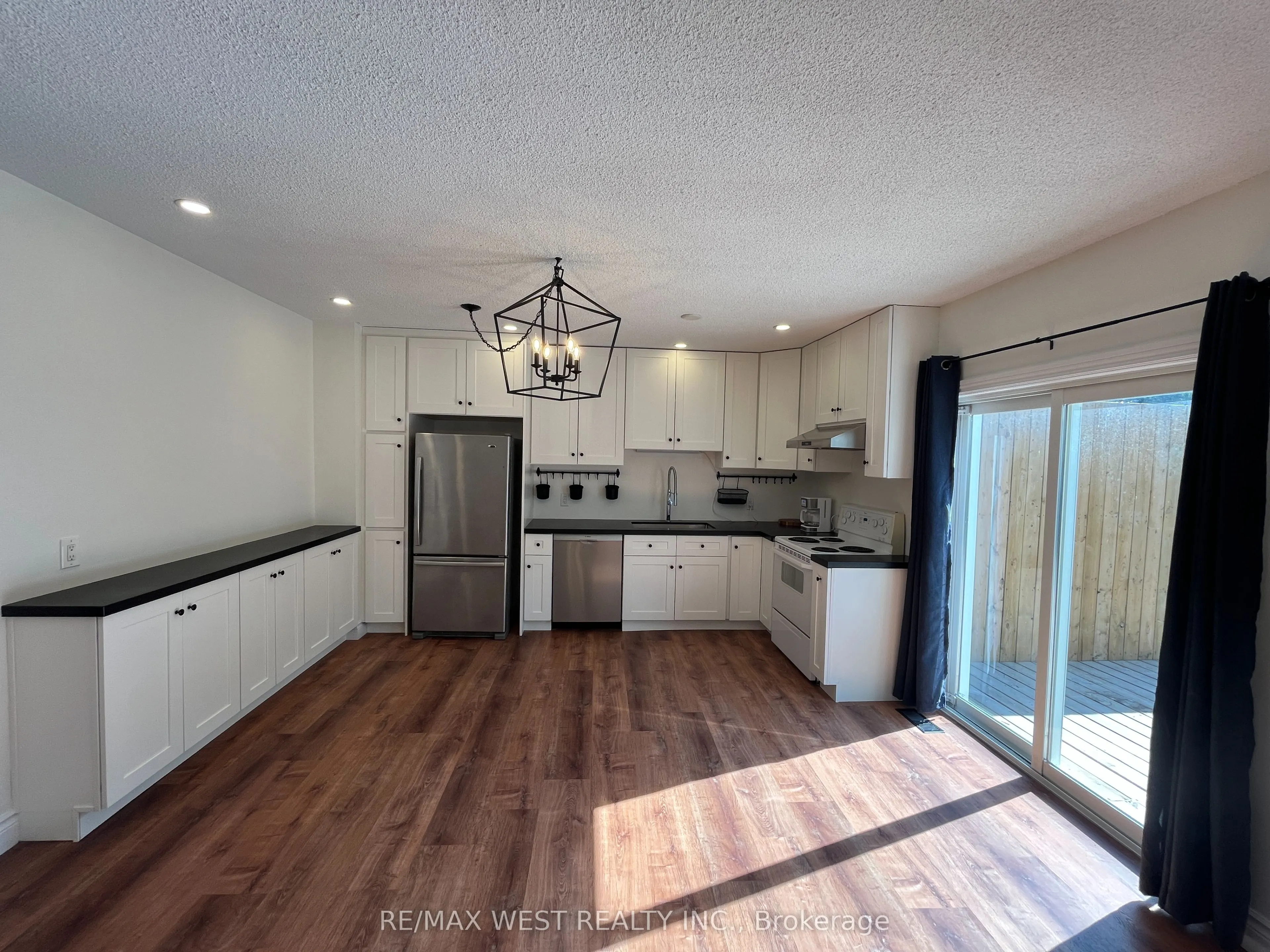 203 Main Street, #2A