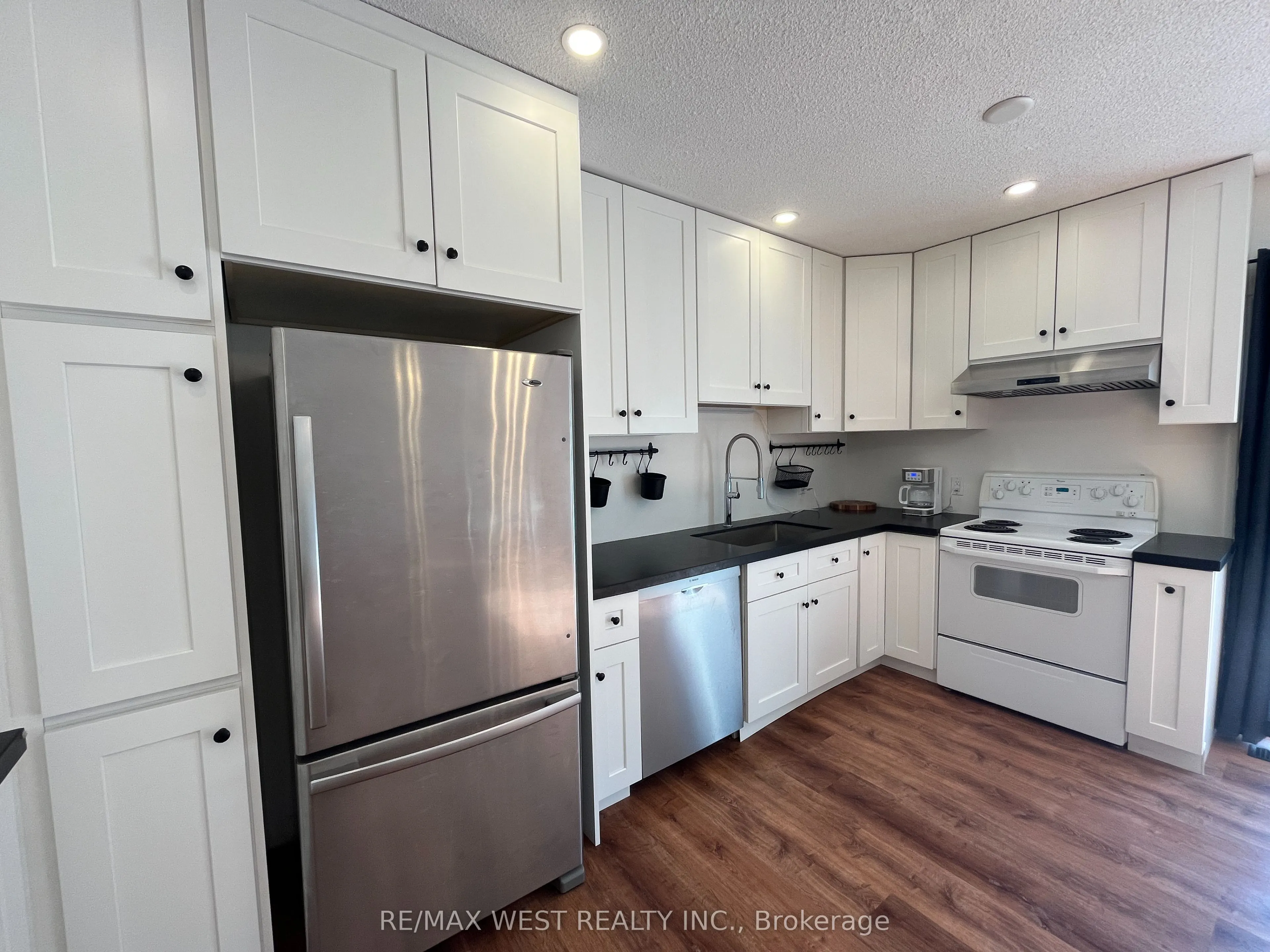 203 Main Street, #2A