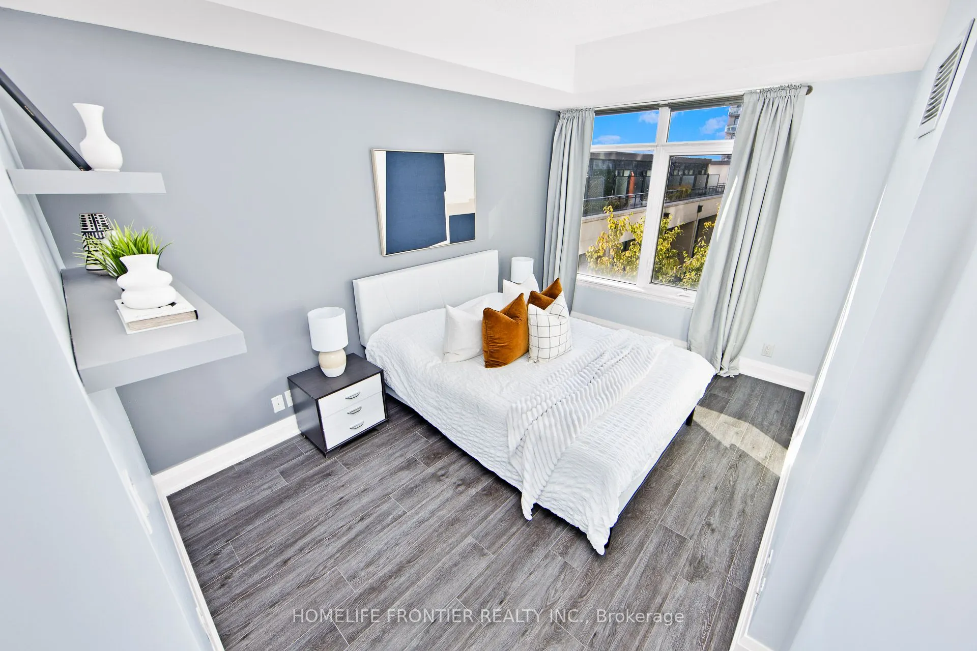 12 Woodstream Boulevard, #216