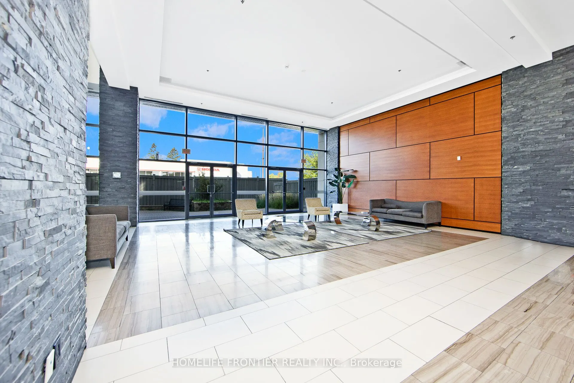 12 Woodstream Boulevard, #216