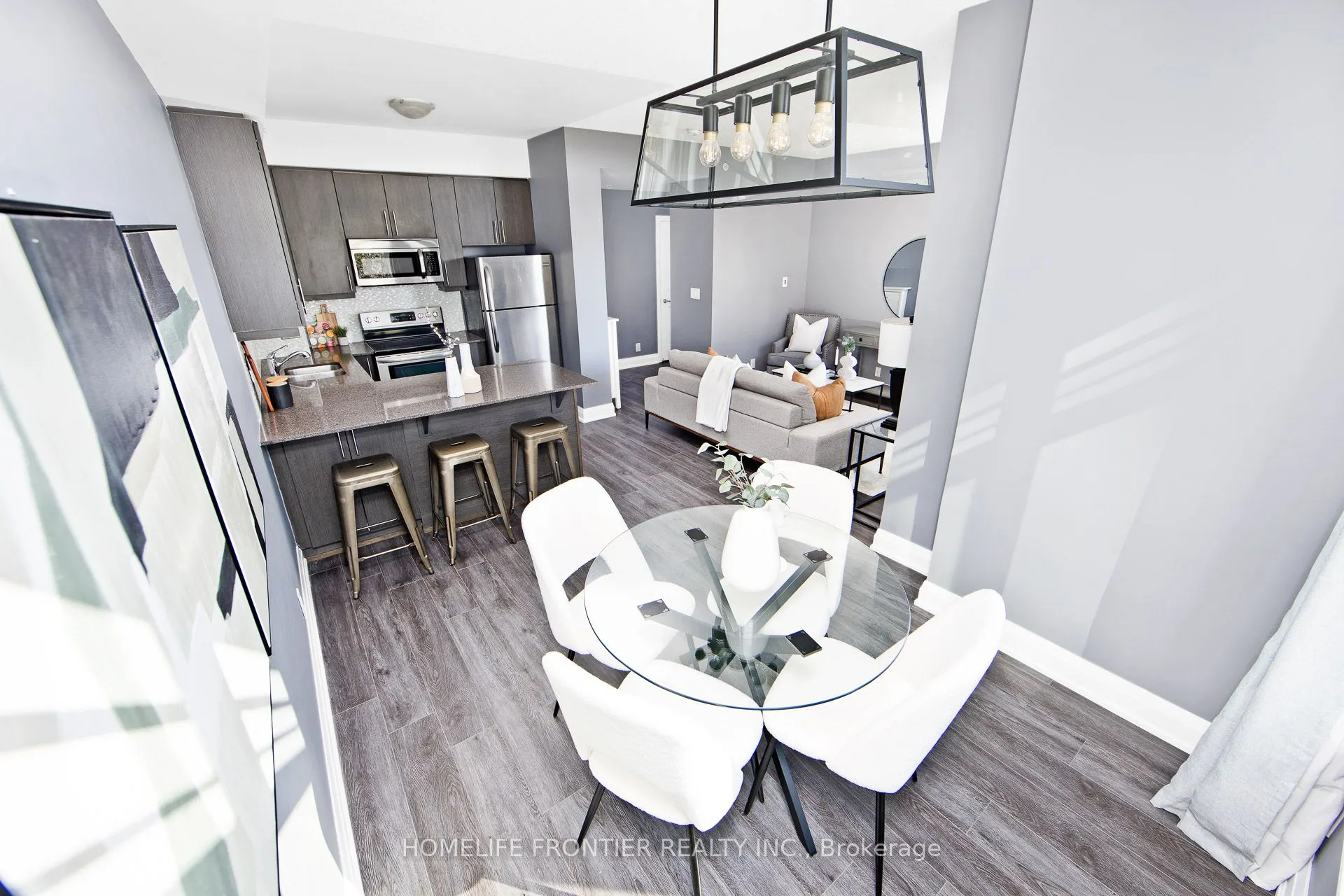 12 Woodstream Boulevard, #216