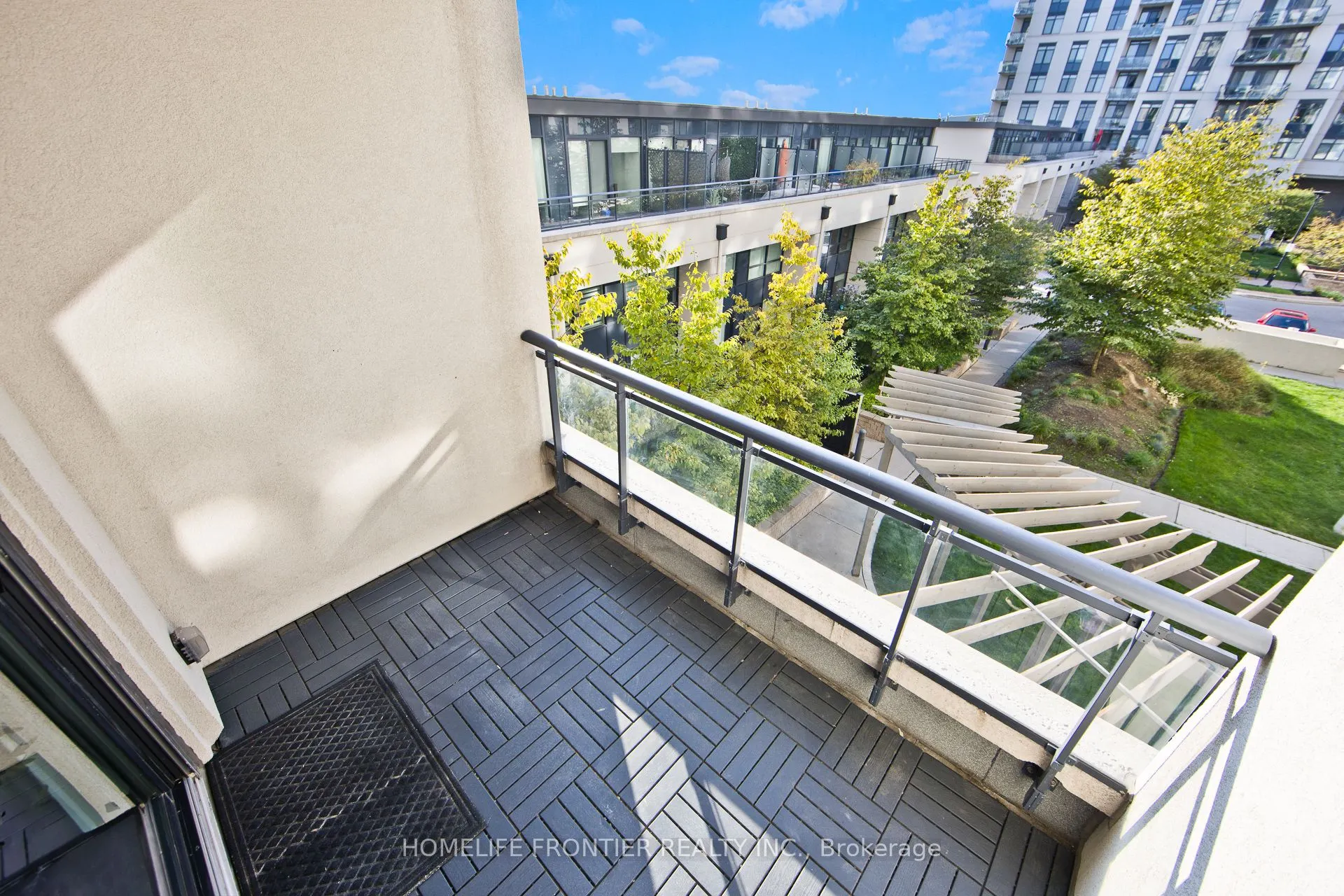 12 Woodstream Boulevard, #216
