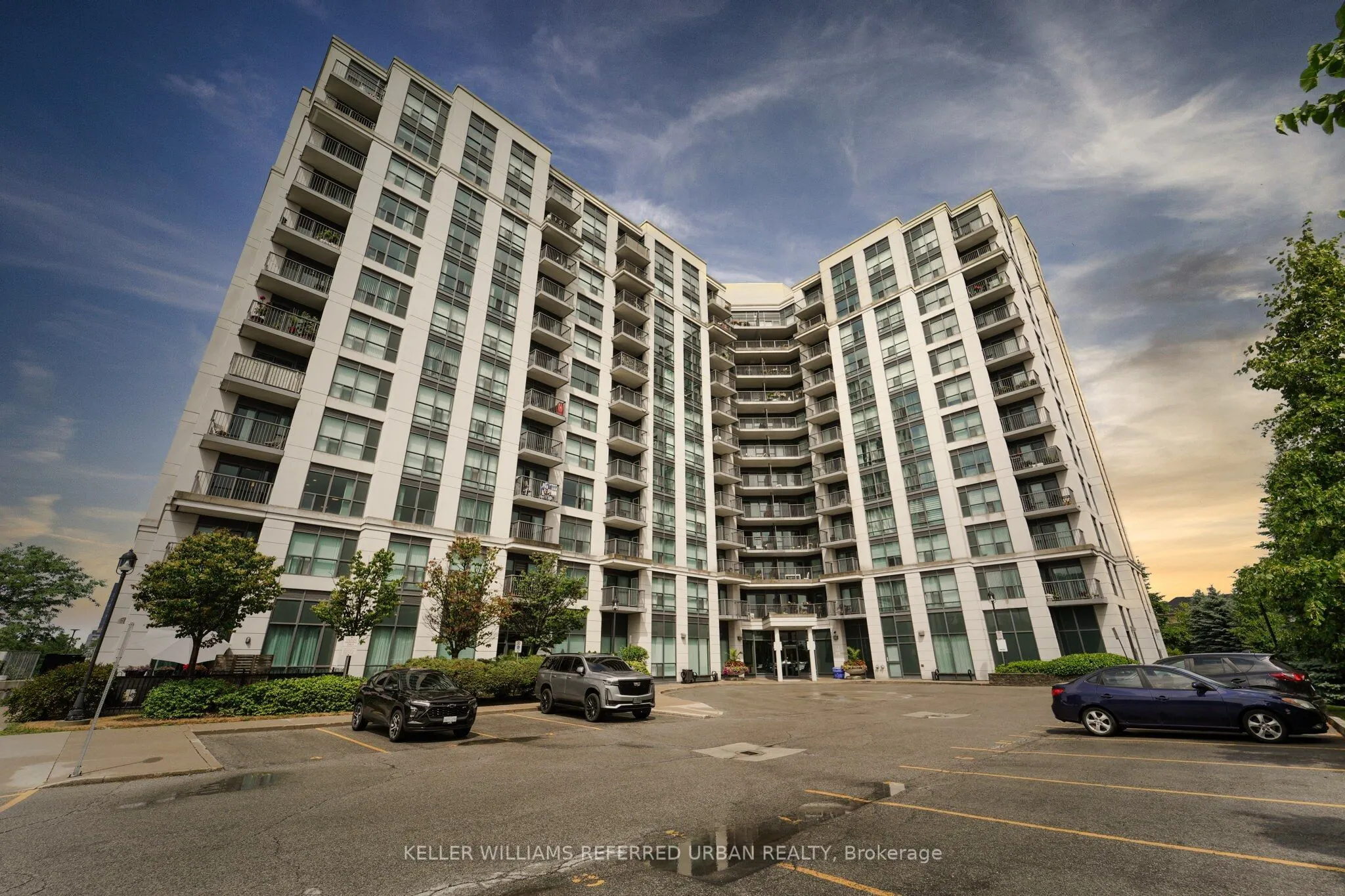 185 Oneida Crescent, #909
