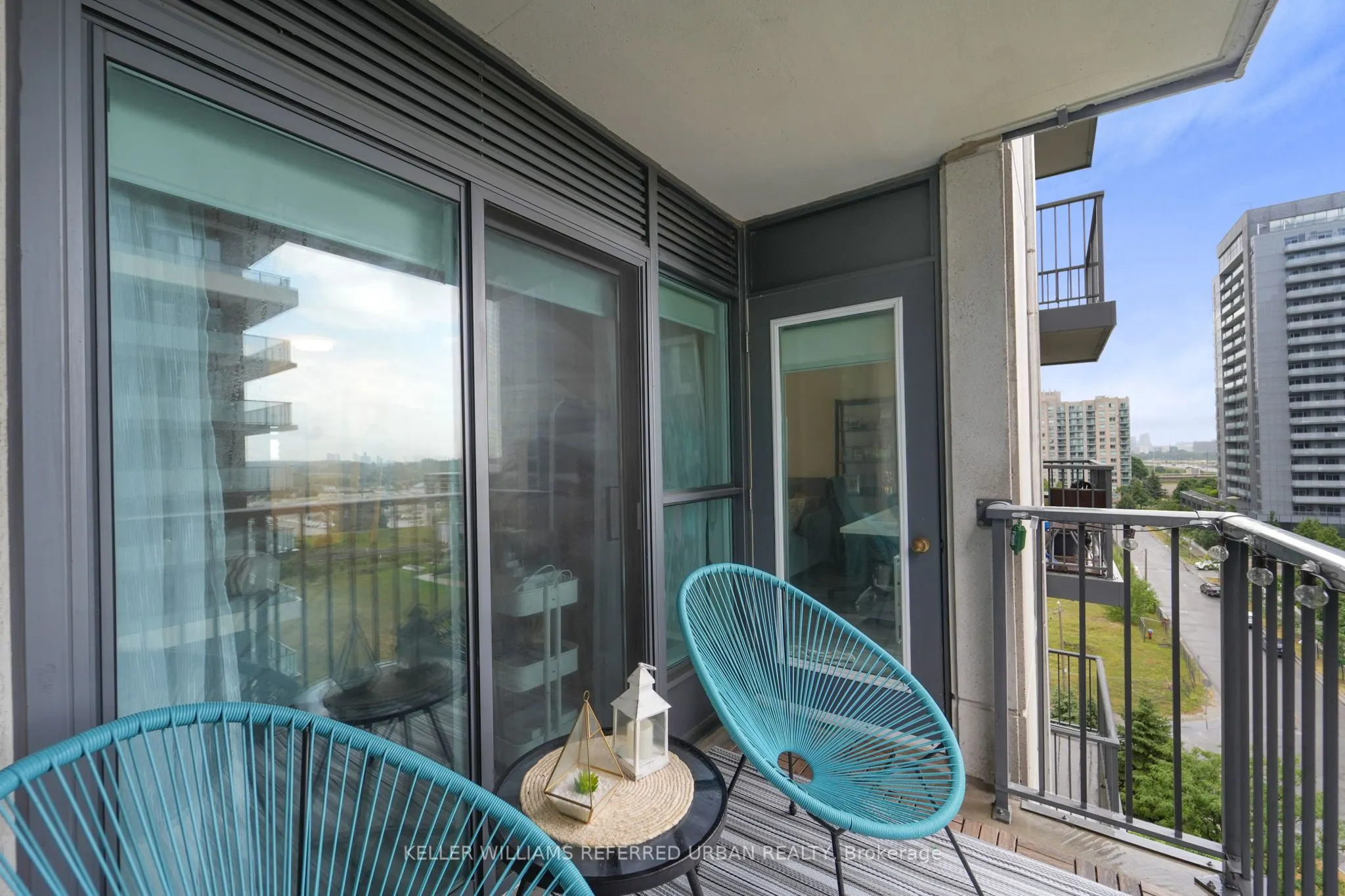 185 Oneida Crescent, #909