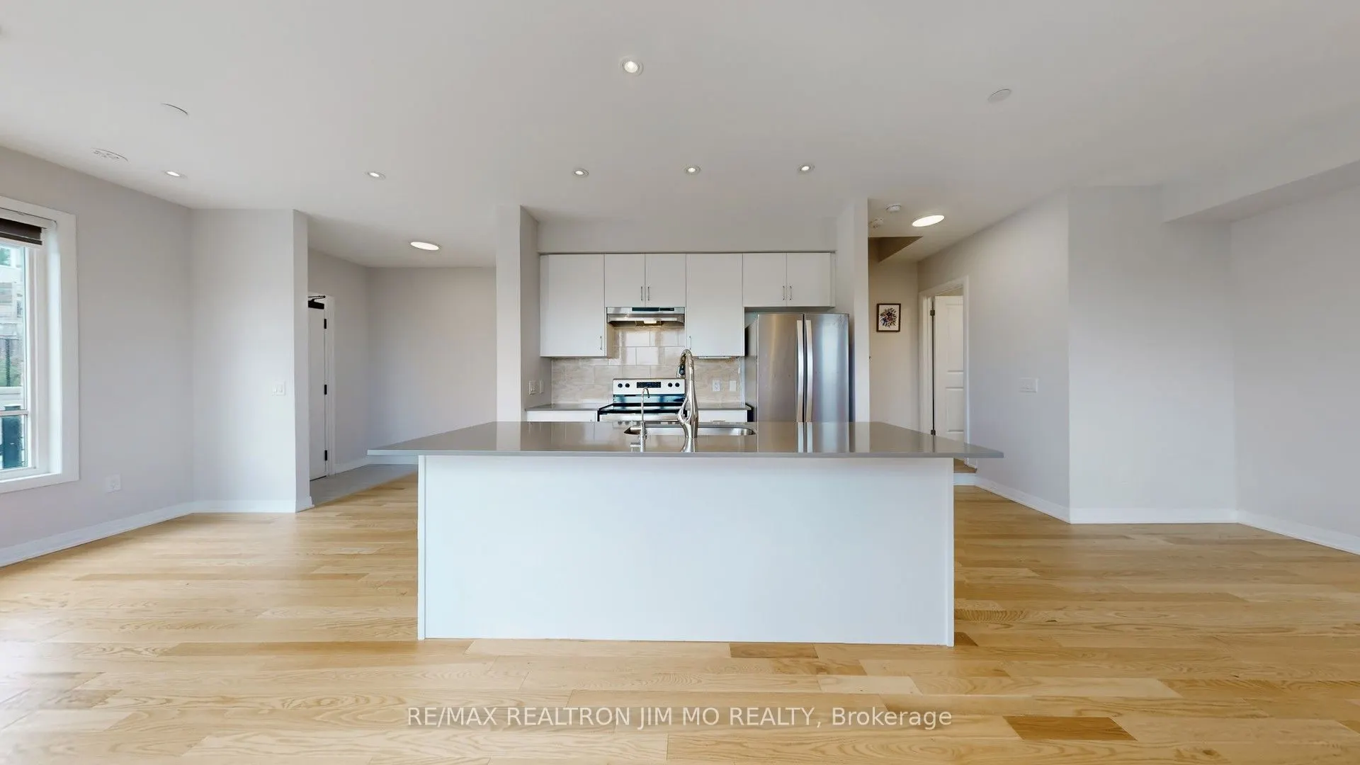 50 Baynes Way, #16