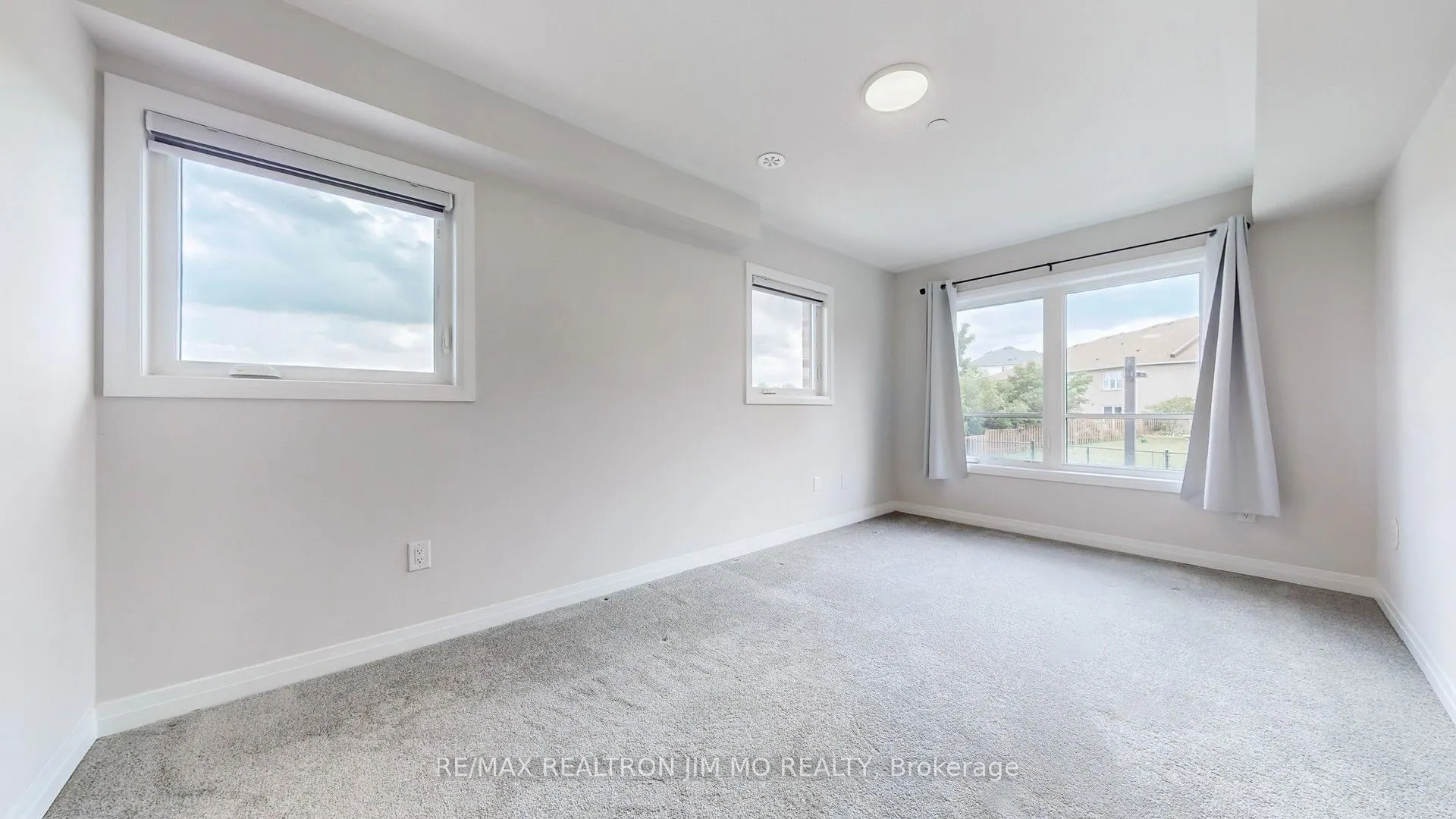 50 Baynes Way, #16