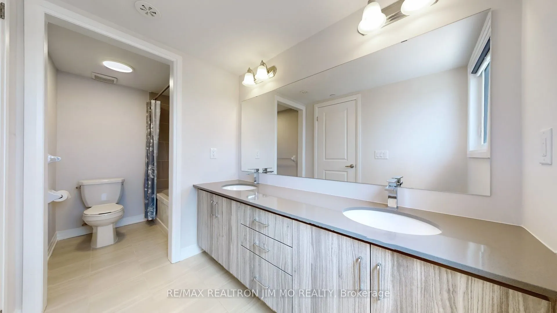 50 Baynes Way, #16