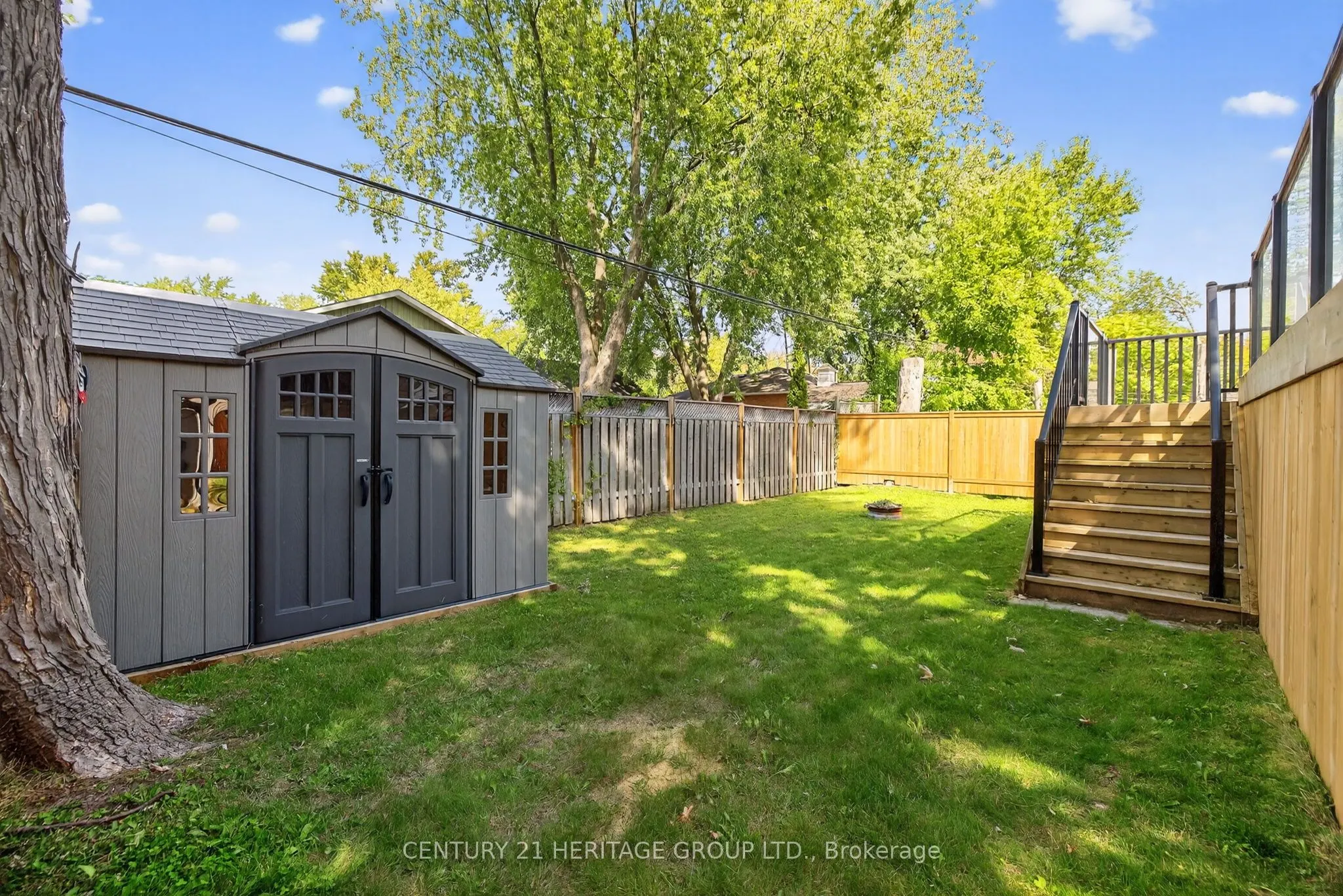 264 Glenwoods Avenue