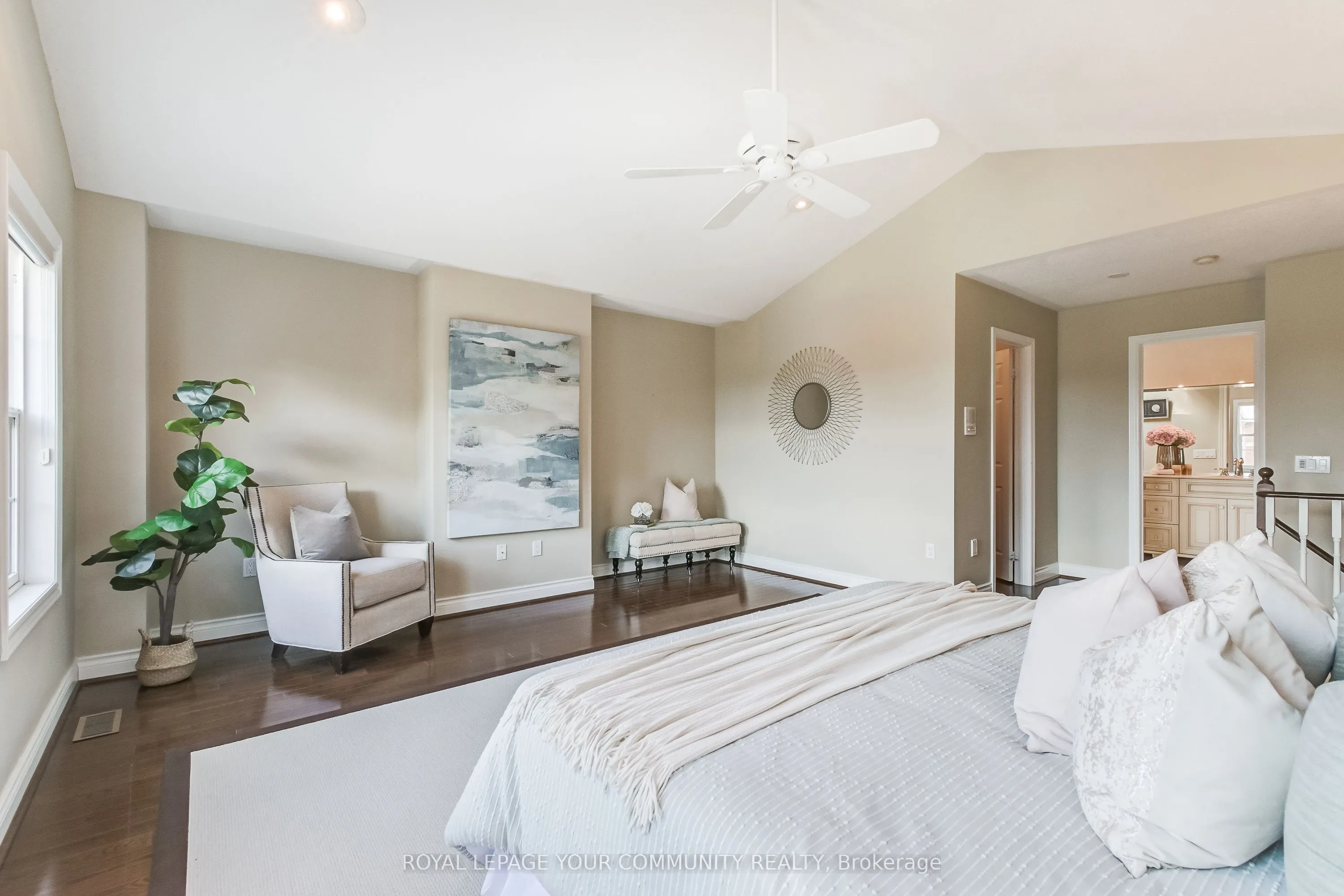 8038 Yonge Street, #15