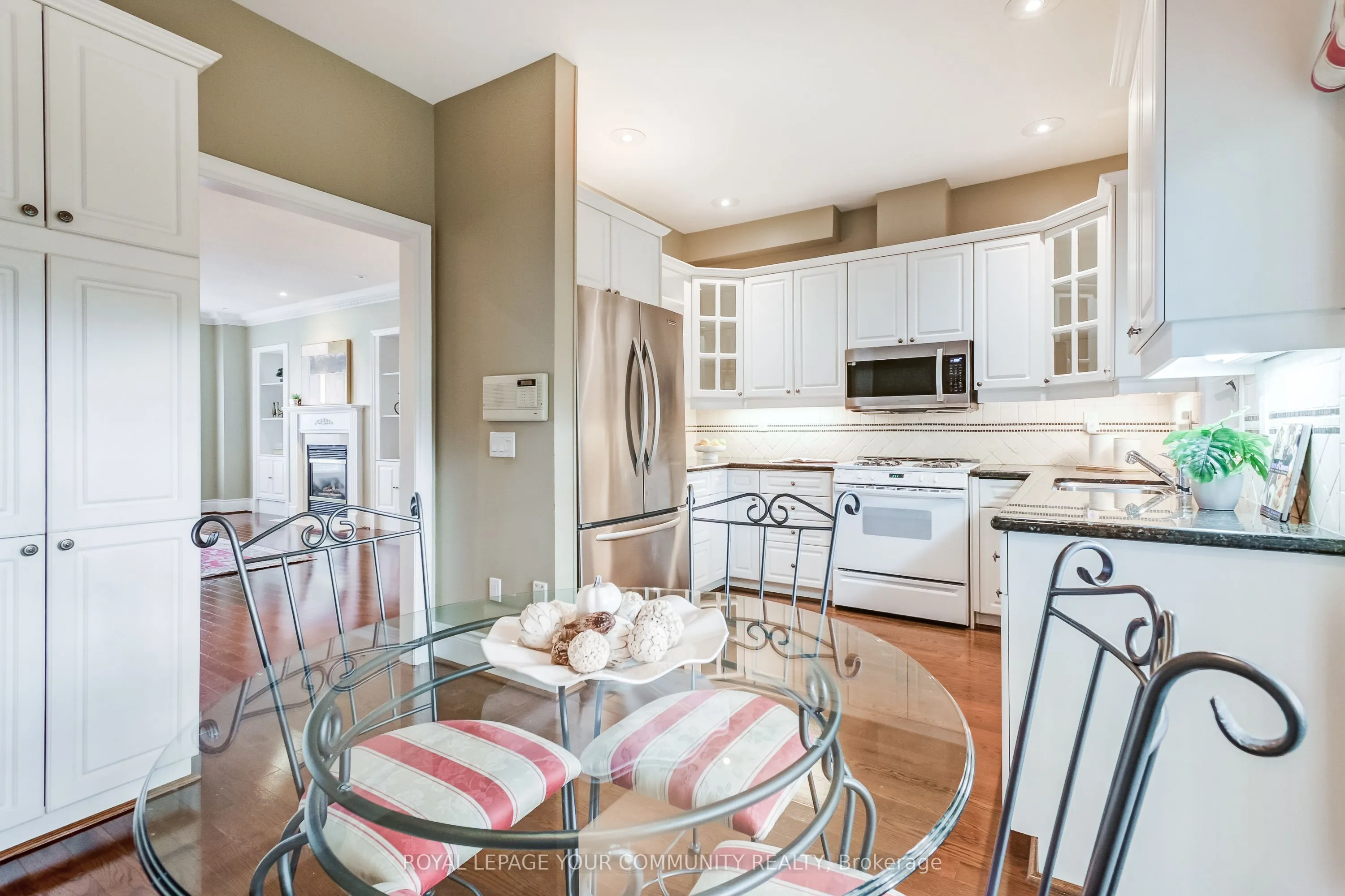 8038 Yonge Street, #15