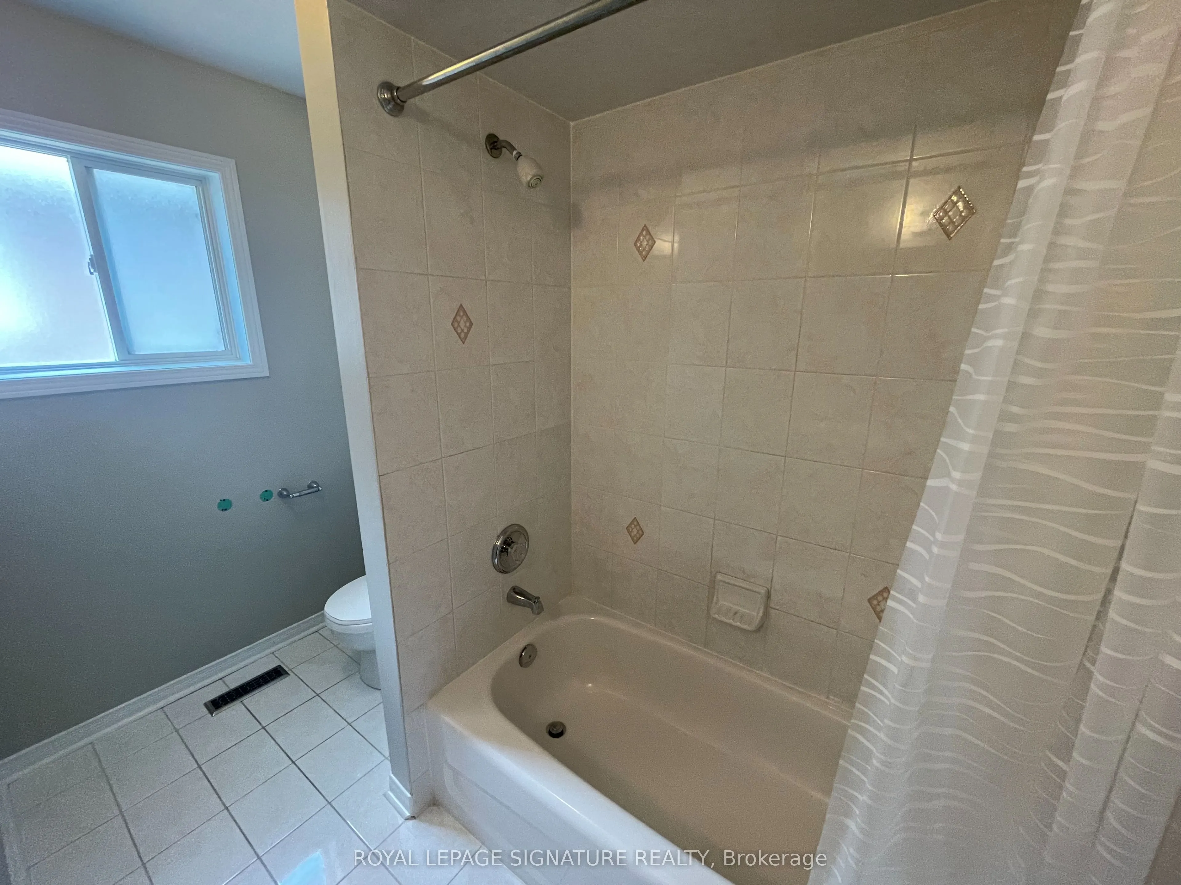 17 Neuchatel Avenue